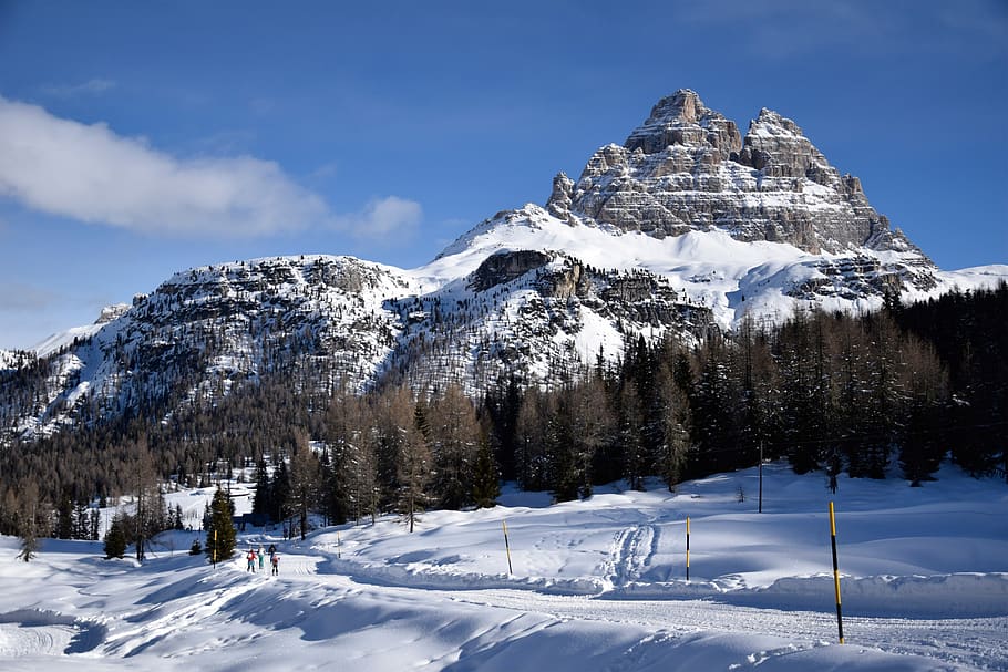 Hd Wallpaper The Three Peaks Of Lavaredo Lake Antorno Misurina