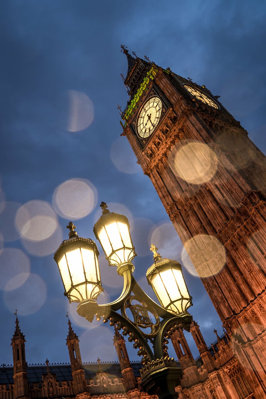 HD Wallpaper Low Angle Photography Of Elizabeth S Tower London City