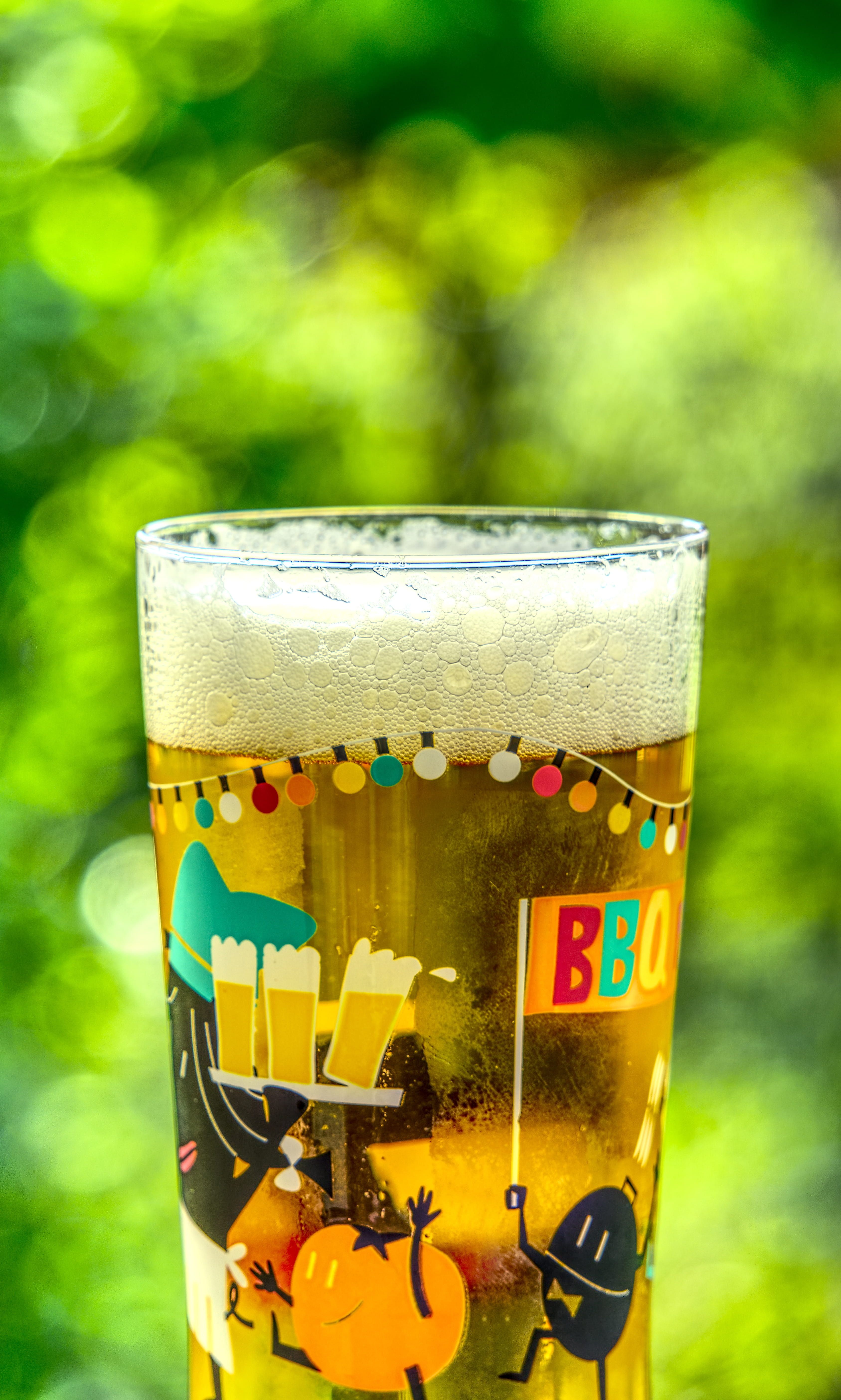 beer, beer crown, foam, glass, beer garden, drink, alcohol