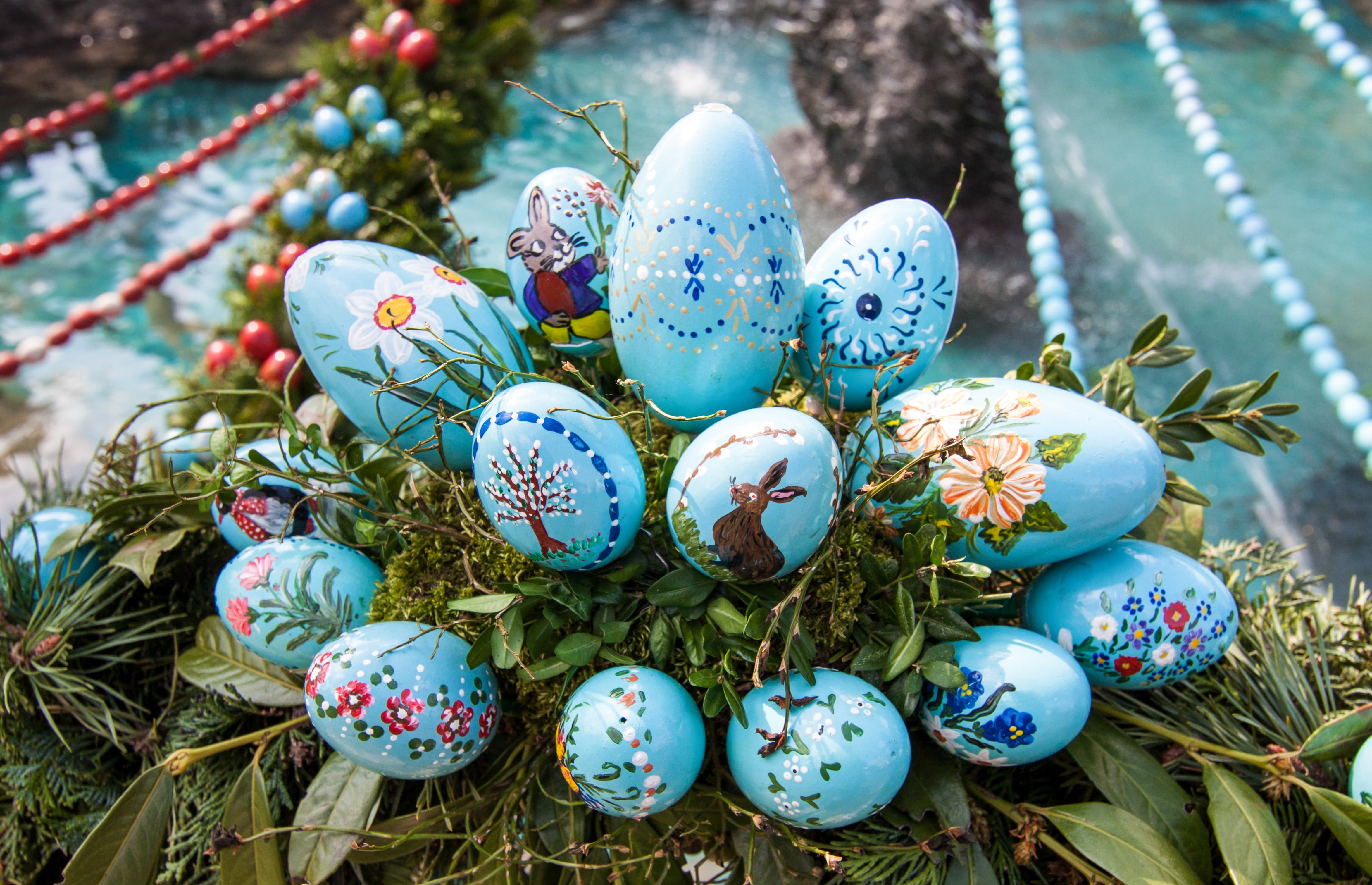 blue easter egg decors, easter eggs, colorful, customs, painted egg