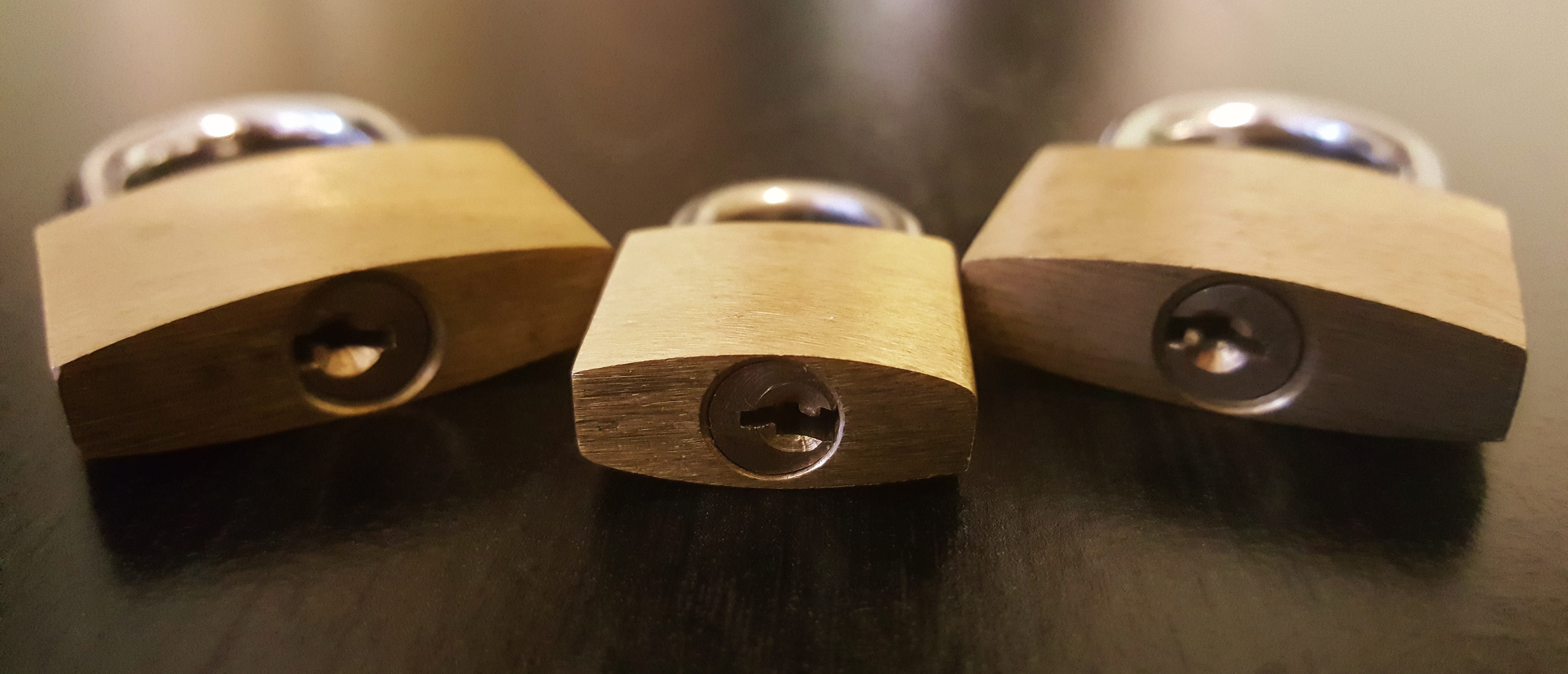 Padlocks, Secure, Security, keyhole, selective focus, wine