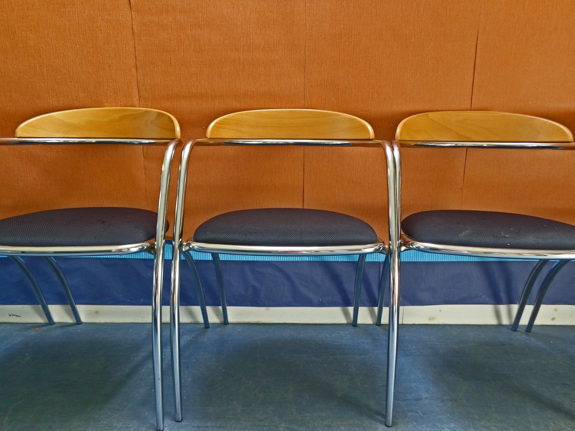 empty, chairs, objects, hall, indoors, three, seat, absence