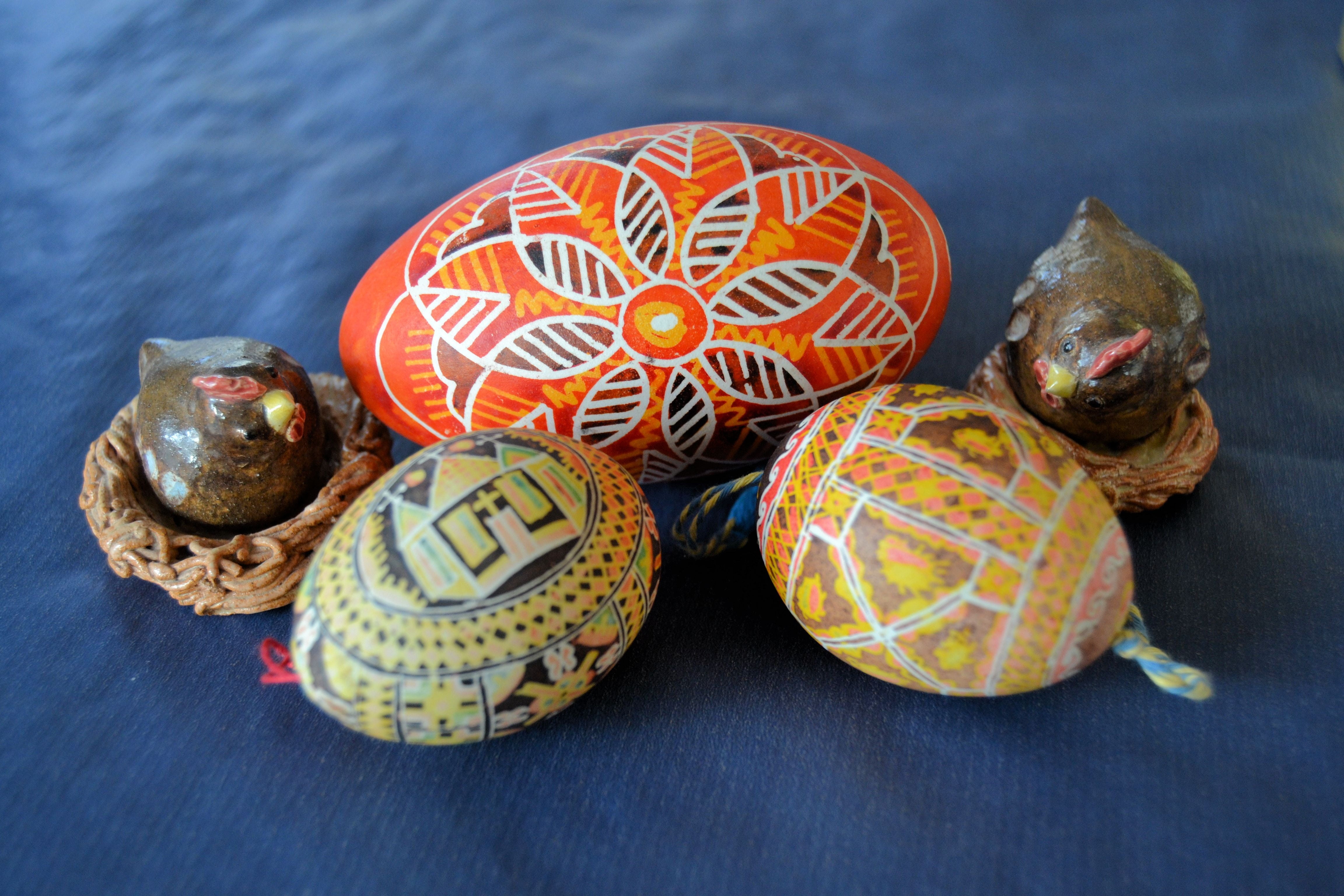 easter, deco, easter eggs, hen's egg, goose egg, pottery, chickens