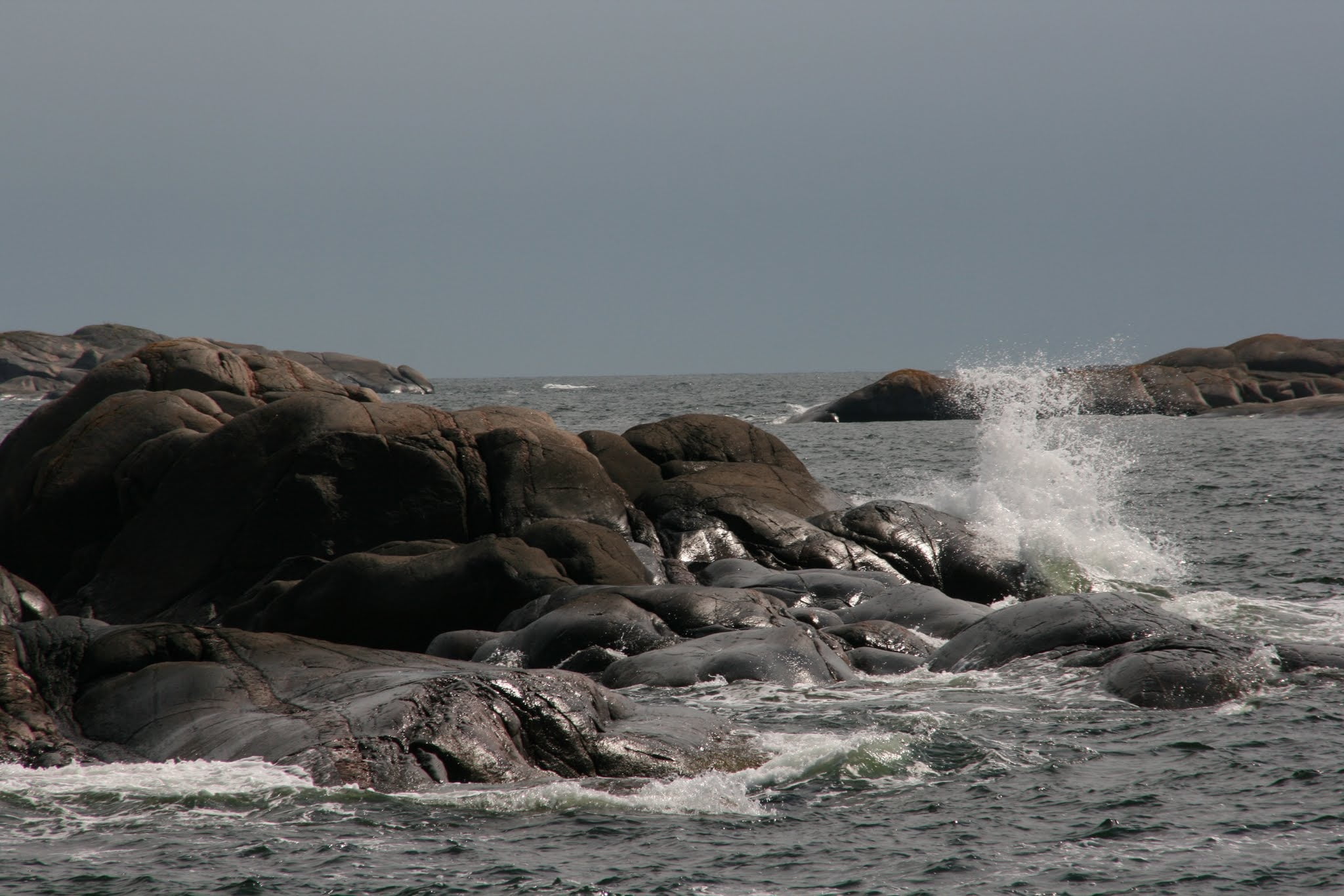 sea, sky, wave, water, rock, motion, rock - object, solid, nature