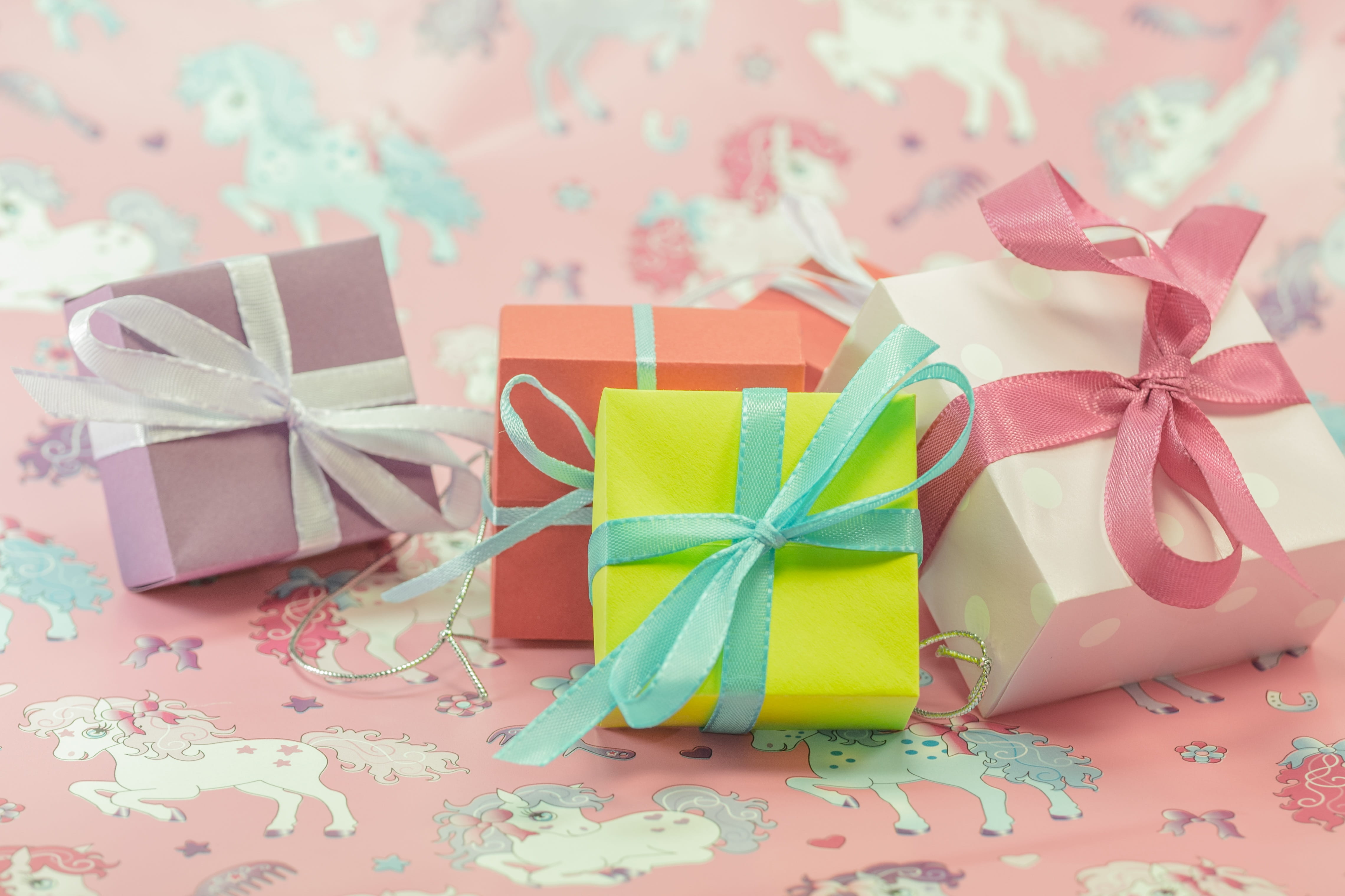 several gift boxes, Package, Loop, Packet, made, packet loop