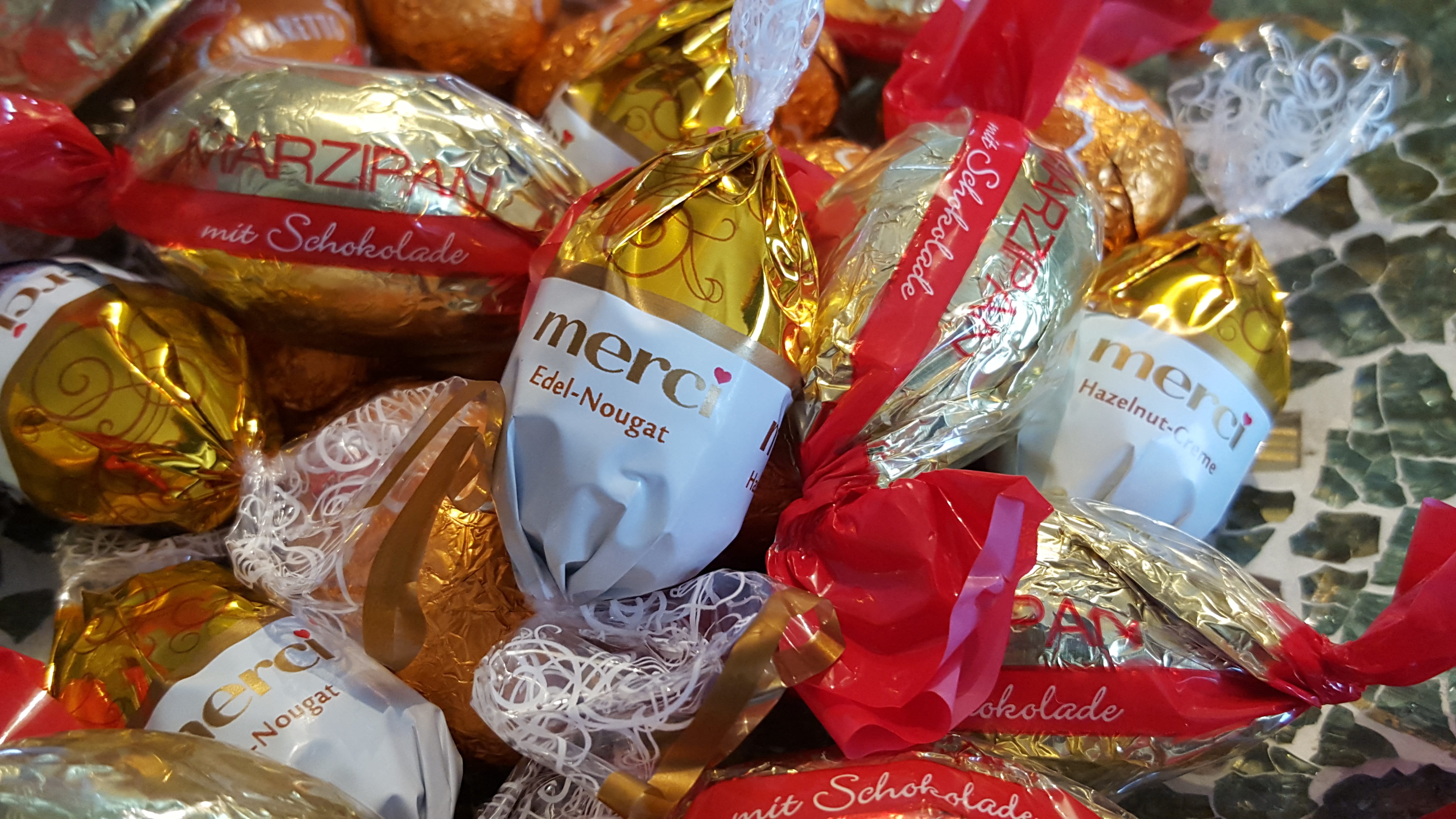 Chocolate Eggs, Easter, colorful, easter eggs, brand, colorful eggs