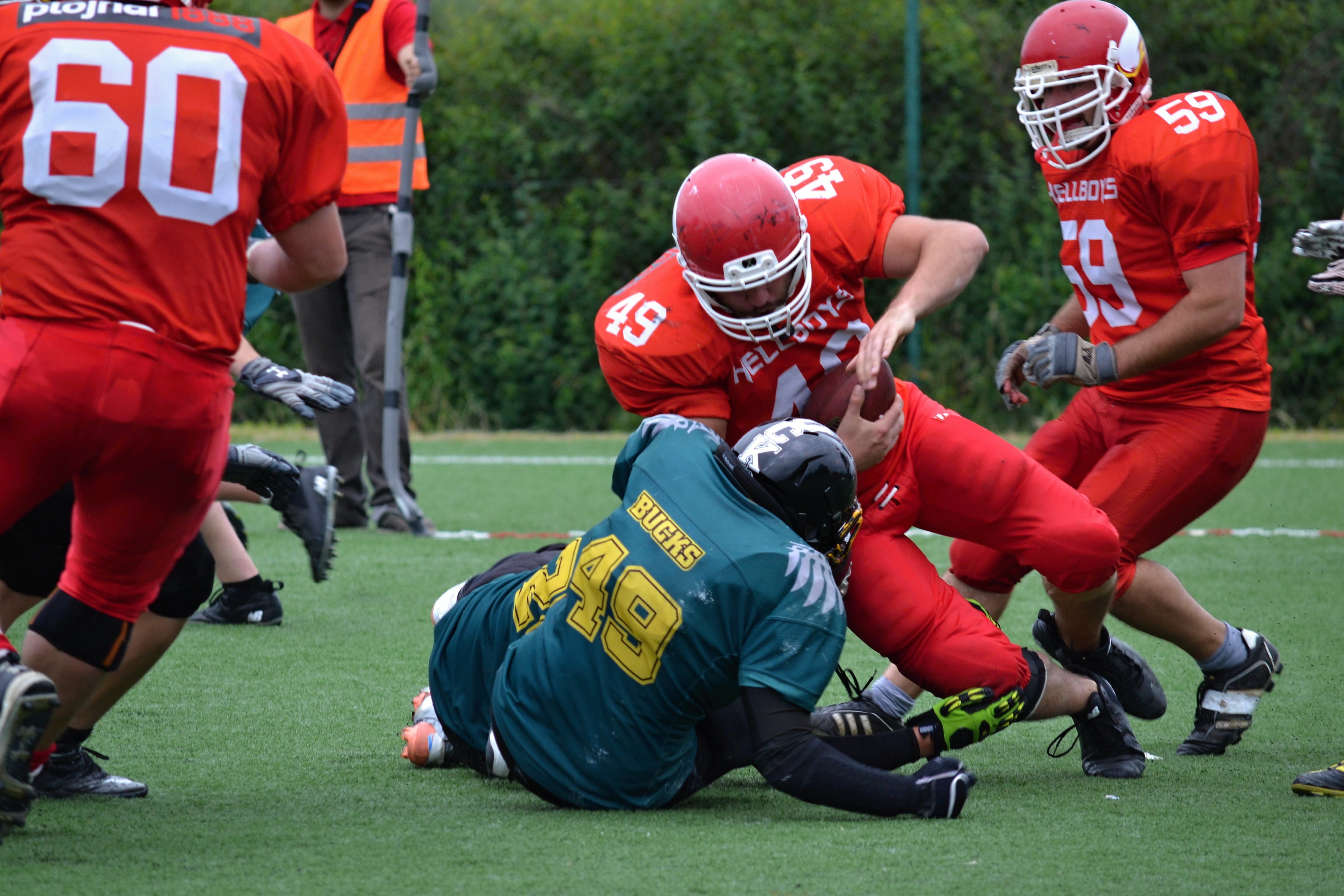 american football, contact game, opponent, teammates, sport