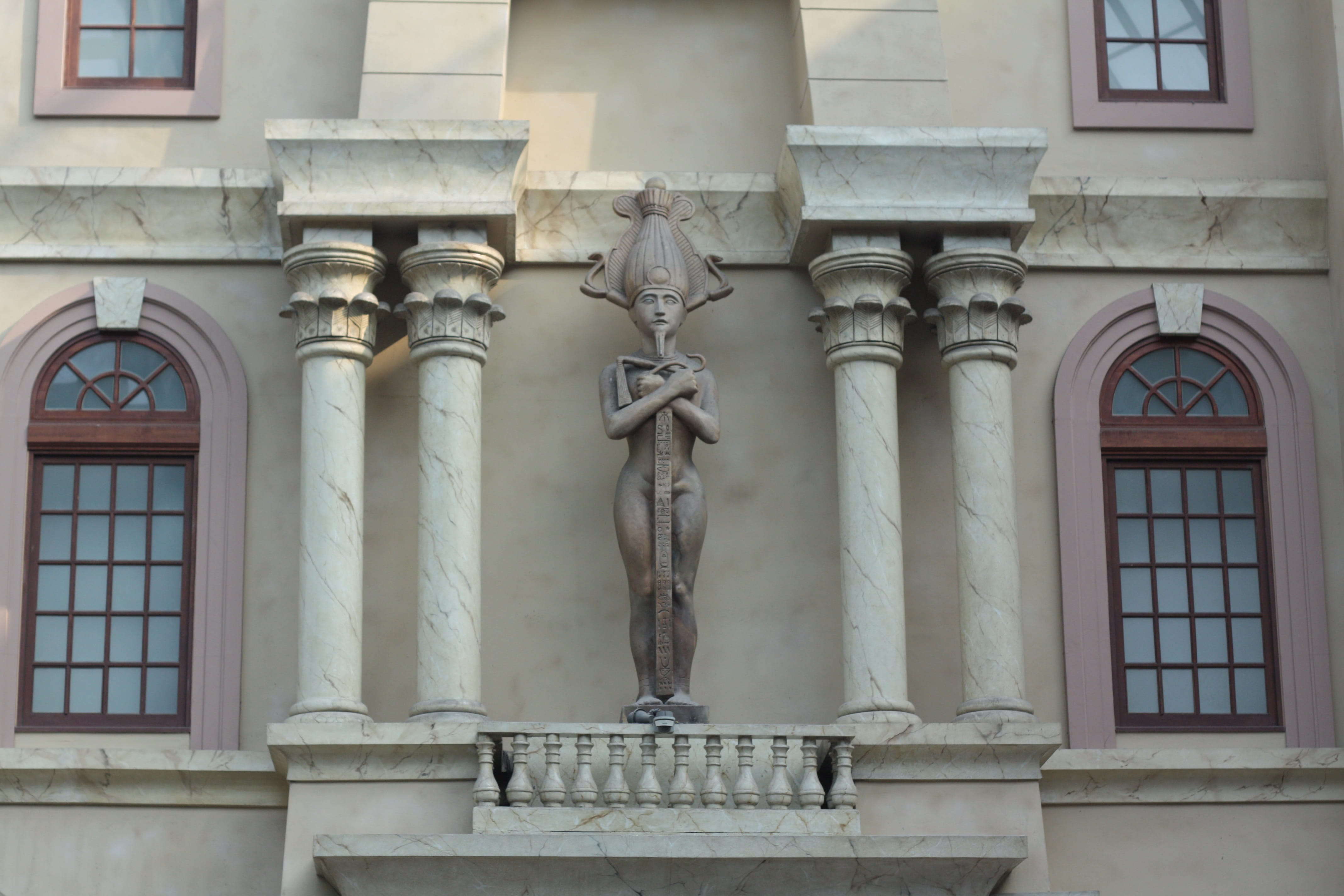 statue, cathedral, building, architecture, built structure