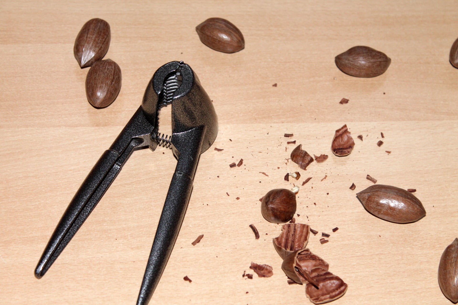nutcracker, nuts, pecans, nutshell, wood - material, indoors