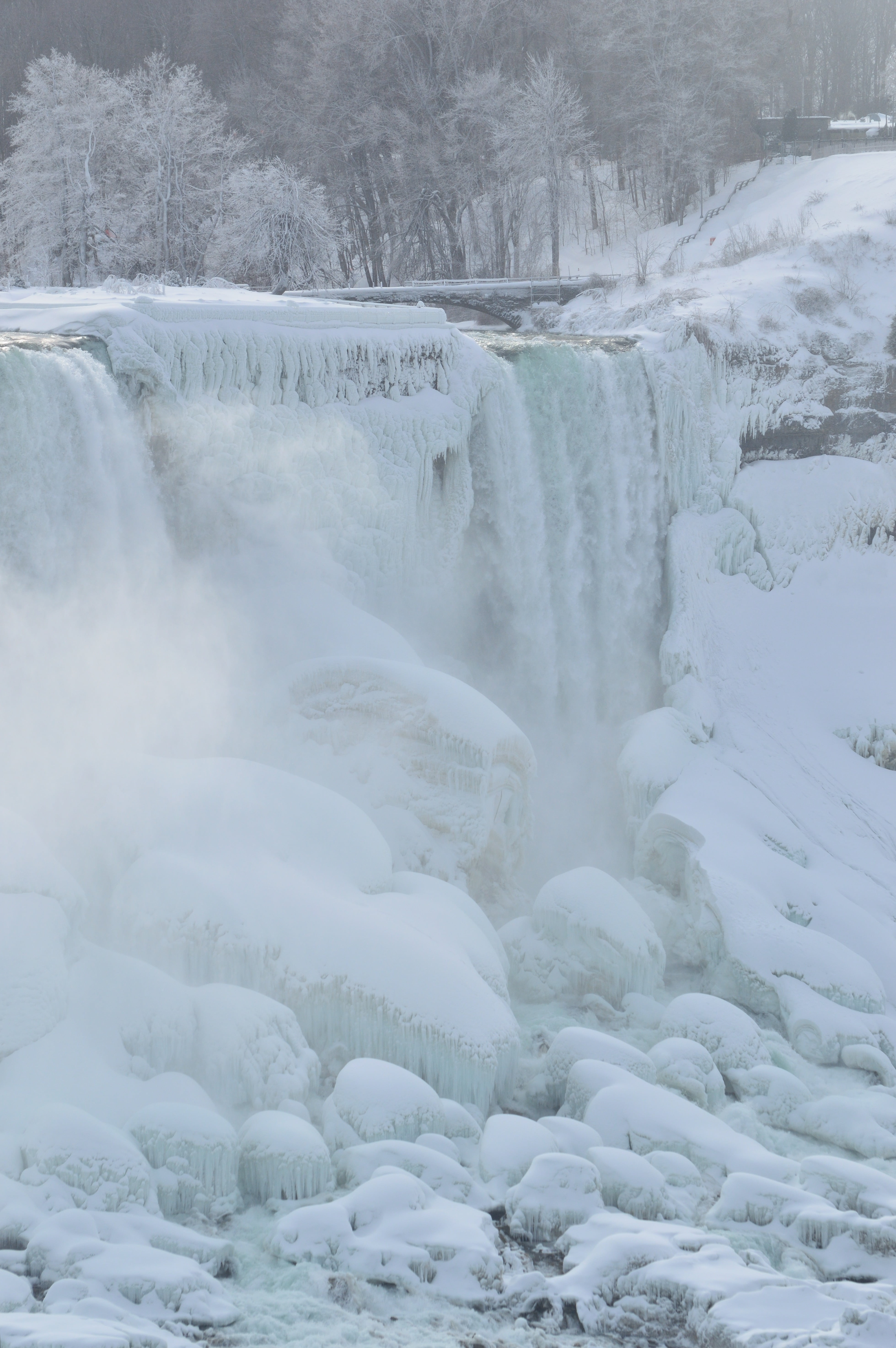 frozen waterfalls during daytime, bridal veil falls, niagara falls