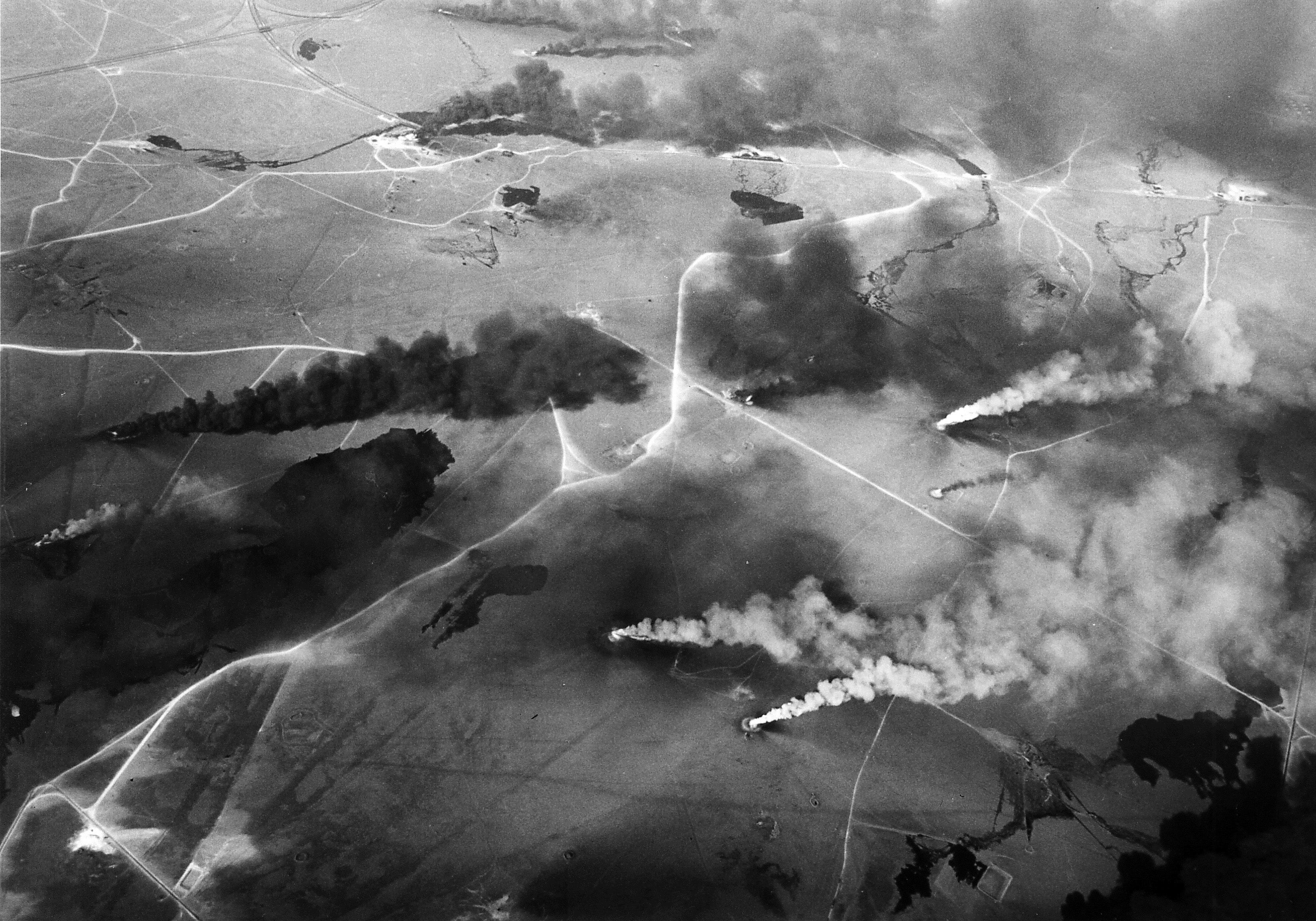 free-download-hd-wallpaper-aerial-view-of-oil-wells-on-fire-in-the