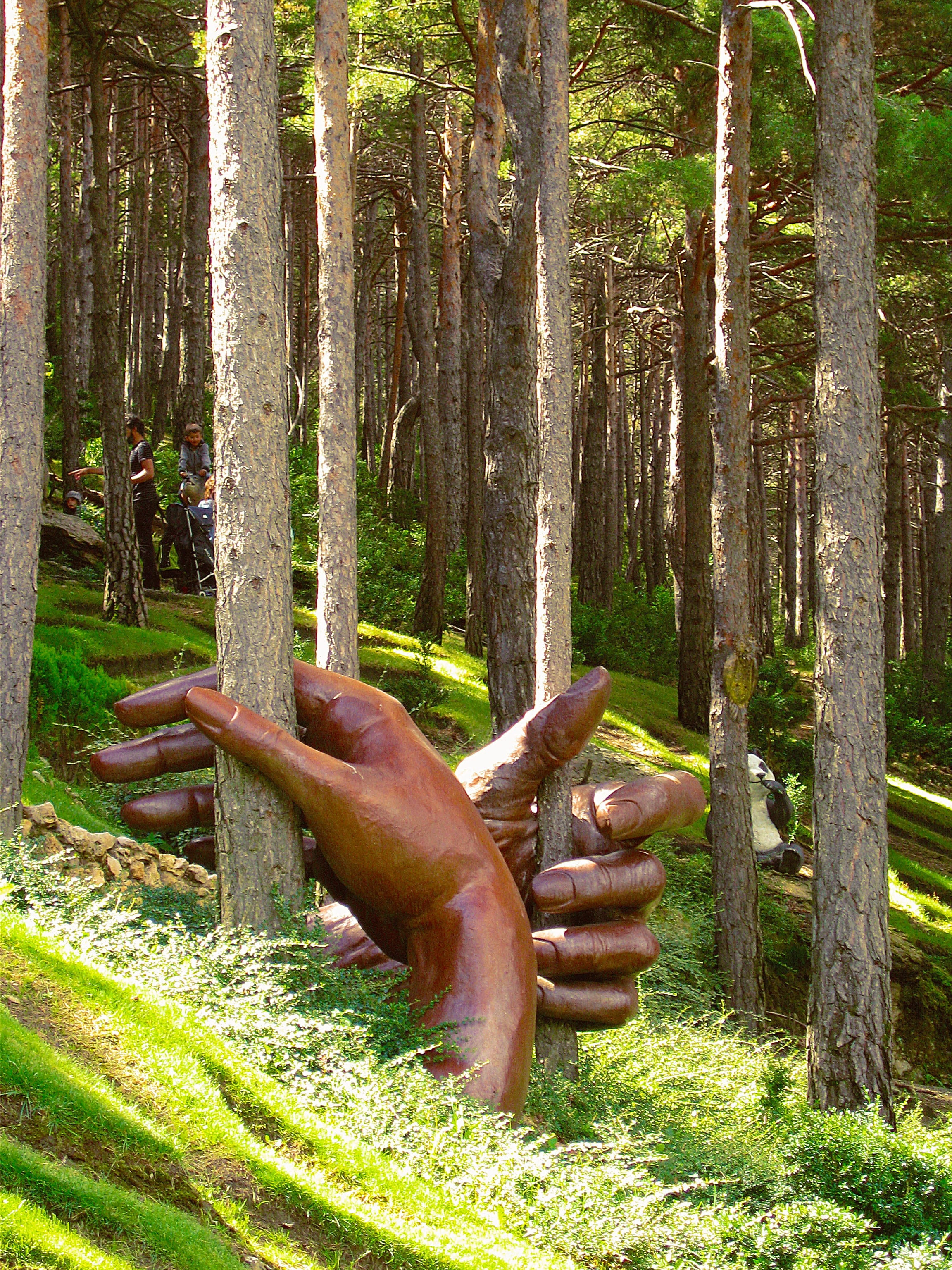 hands, trunks, sculpture, creativity, imagination, creative