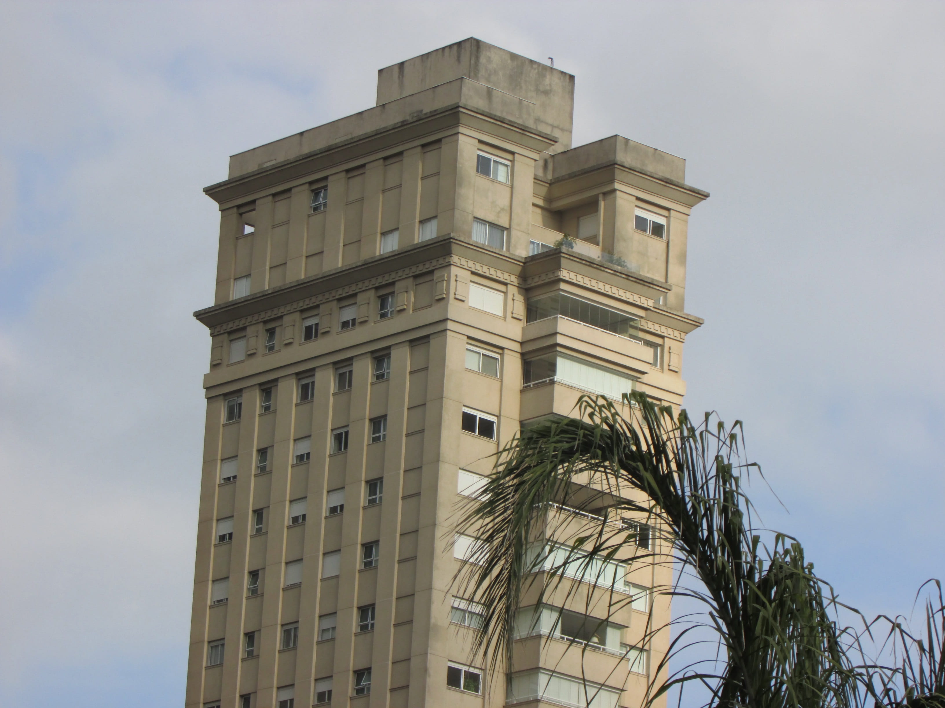 building, condomio, cloudy, architecture, built structure, low angle view