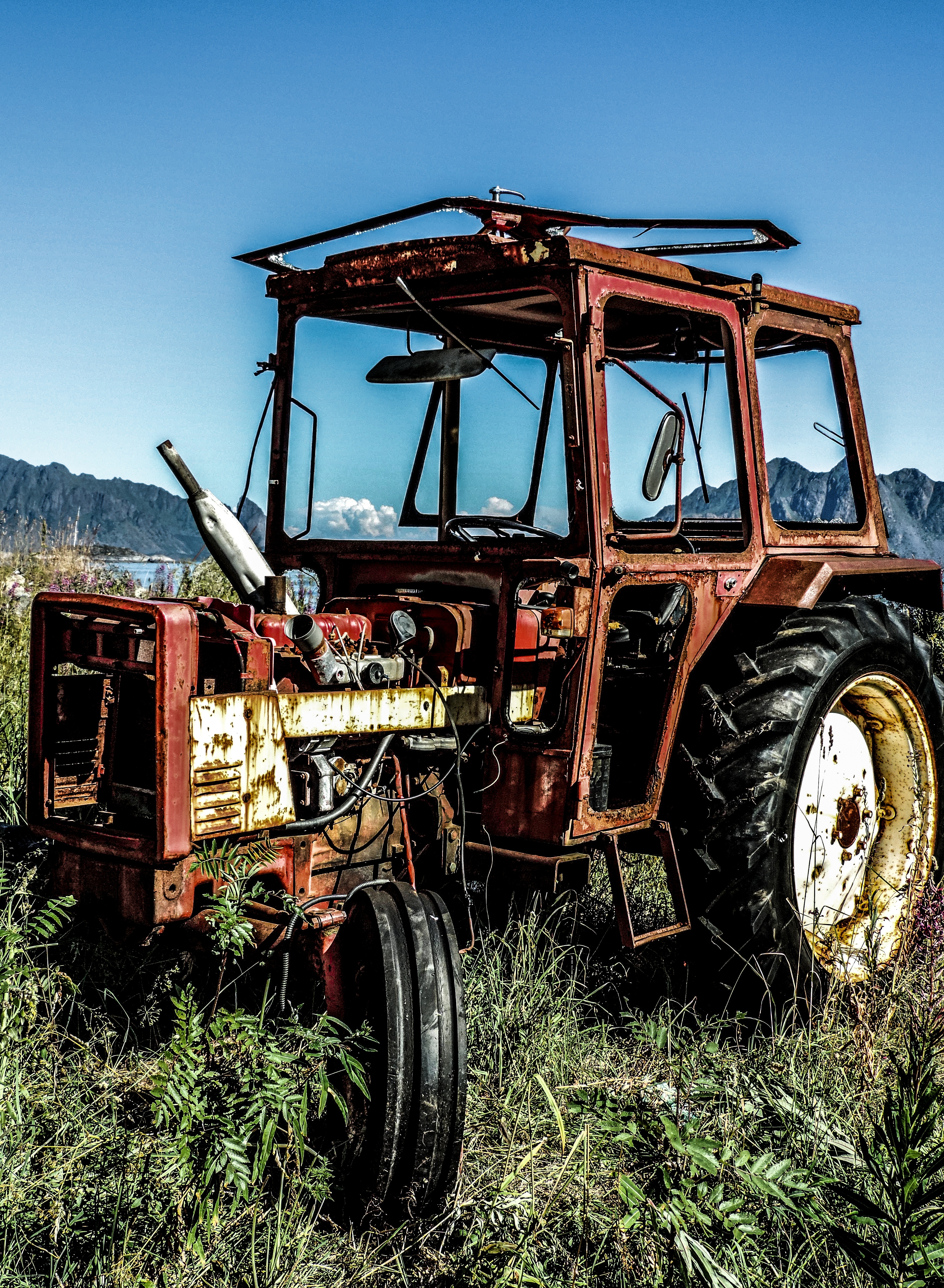 tractor, wreck, old, broken, vehicle, abandoned, machine, damage