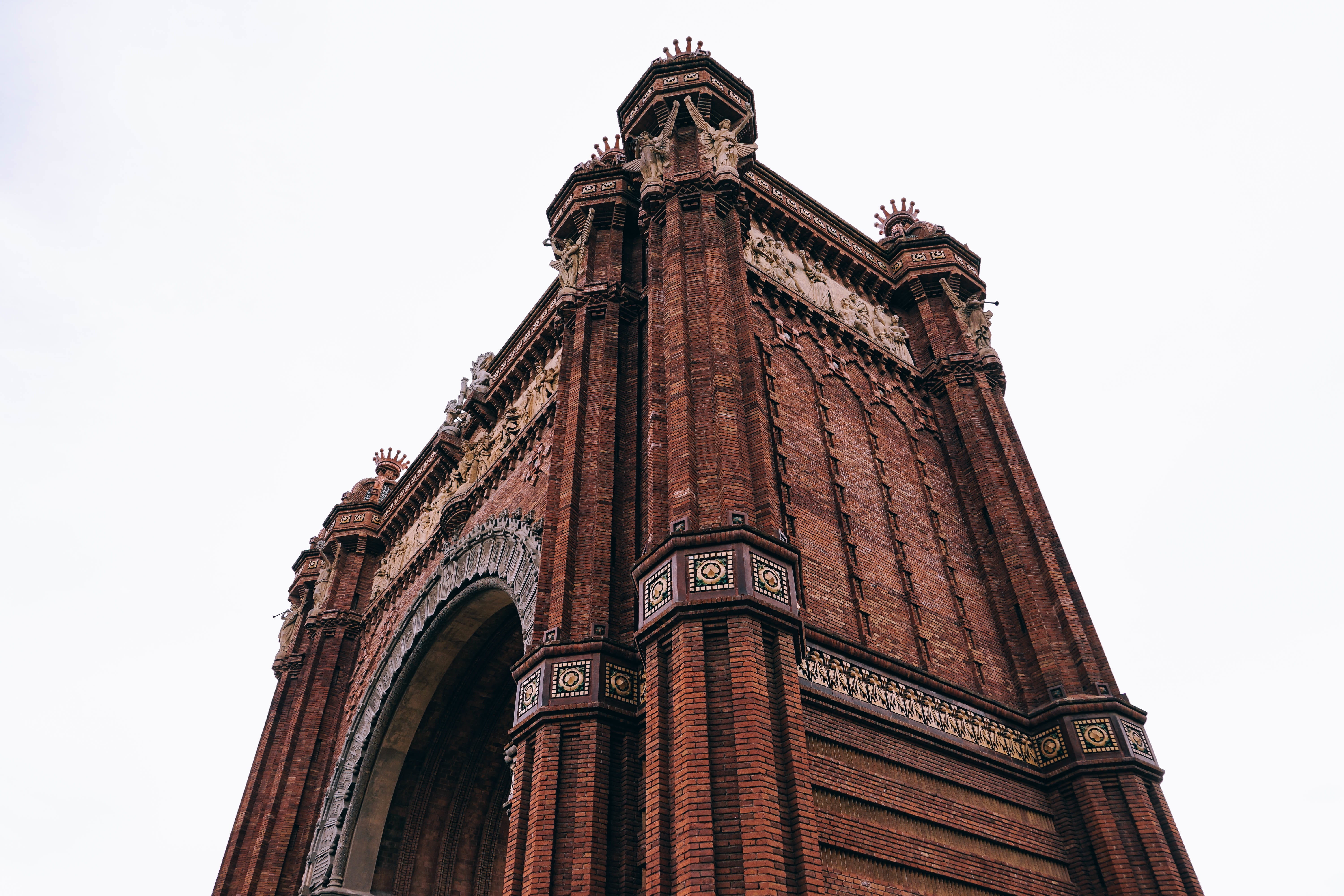 architecture, sky, building, structure, low angle view, built structure