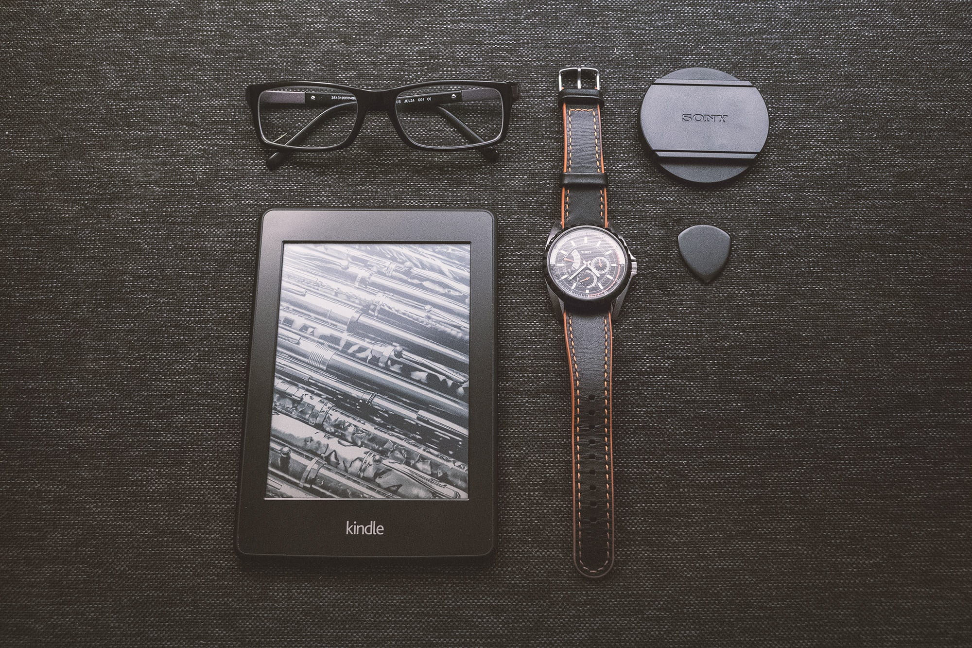 kindle, e-reader, technology, objects, watch, eyeglasses, accessories