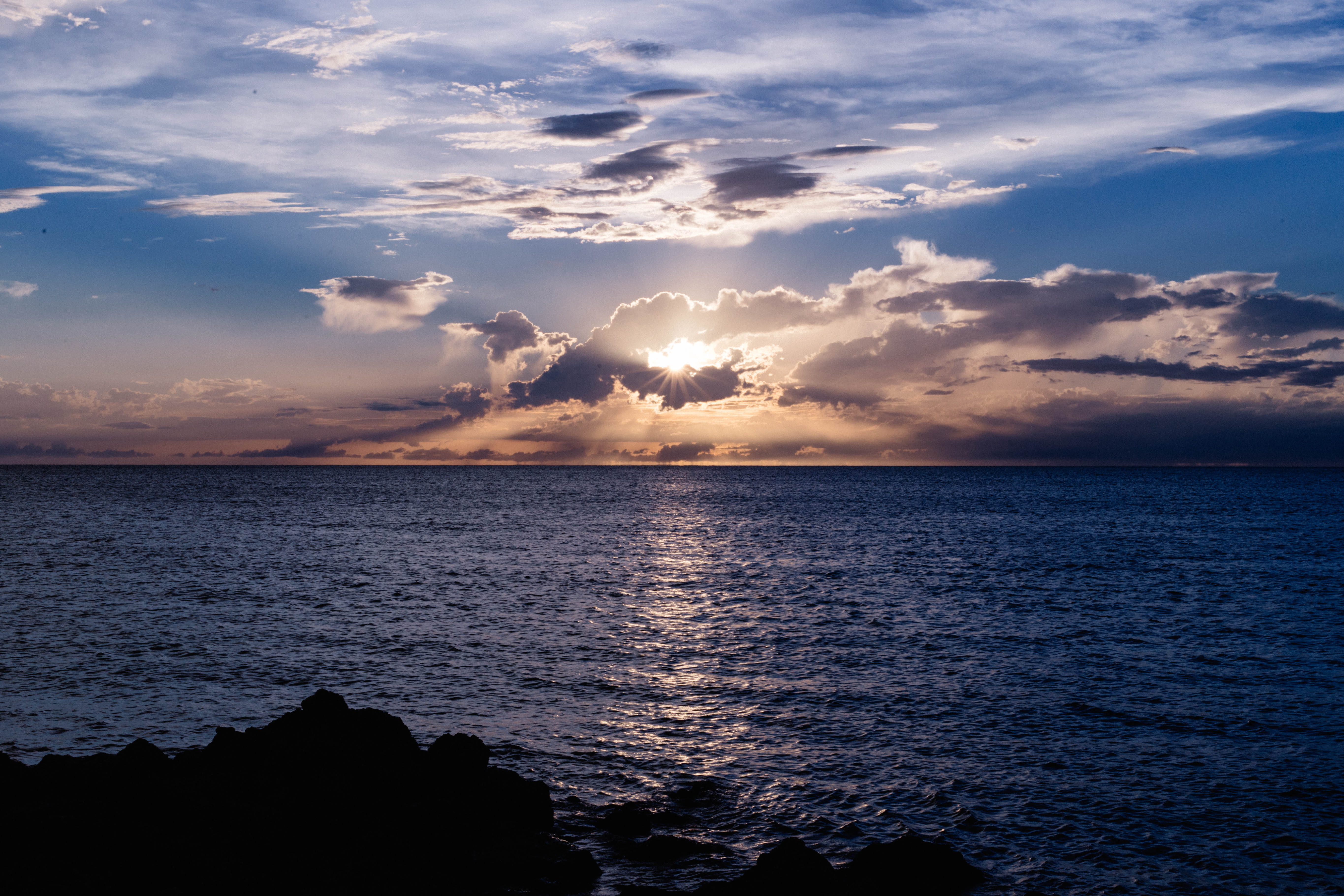 light, sea, dawn, nature, beach, beautiful, cloud, clouds, dramatic