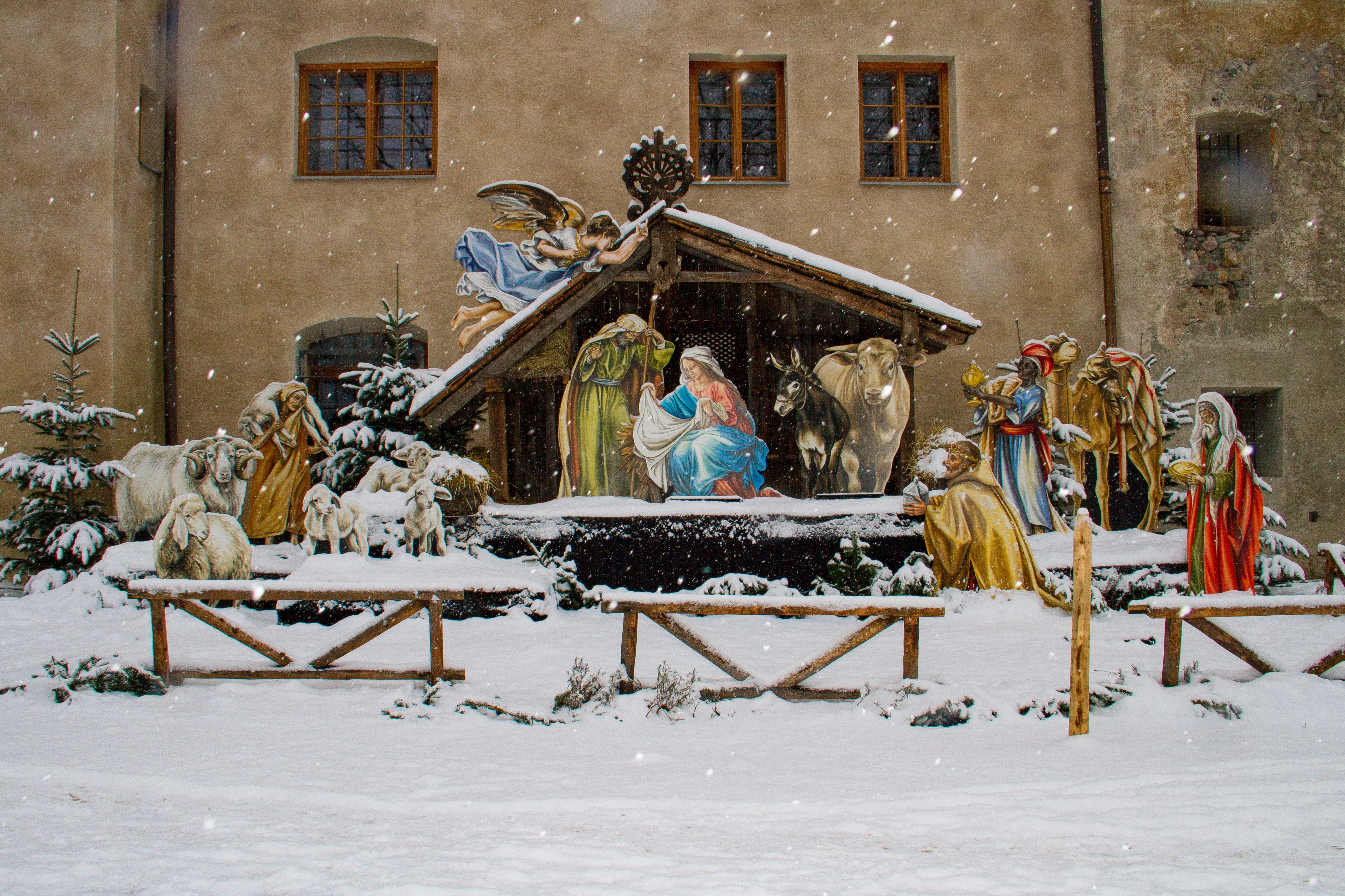 Nativity decor, christmas, nativity scene, winter, josef, maria