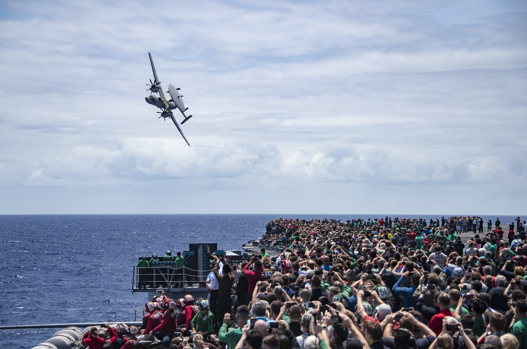 E-2C Hawkeye, Awacs, carrier airborne early warning, vaw, nimitz-class aircraft carrier