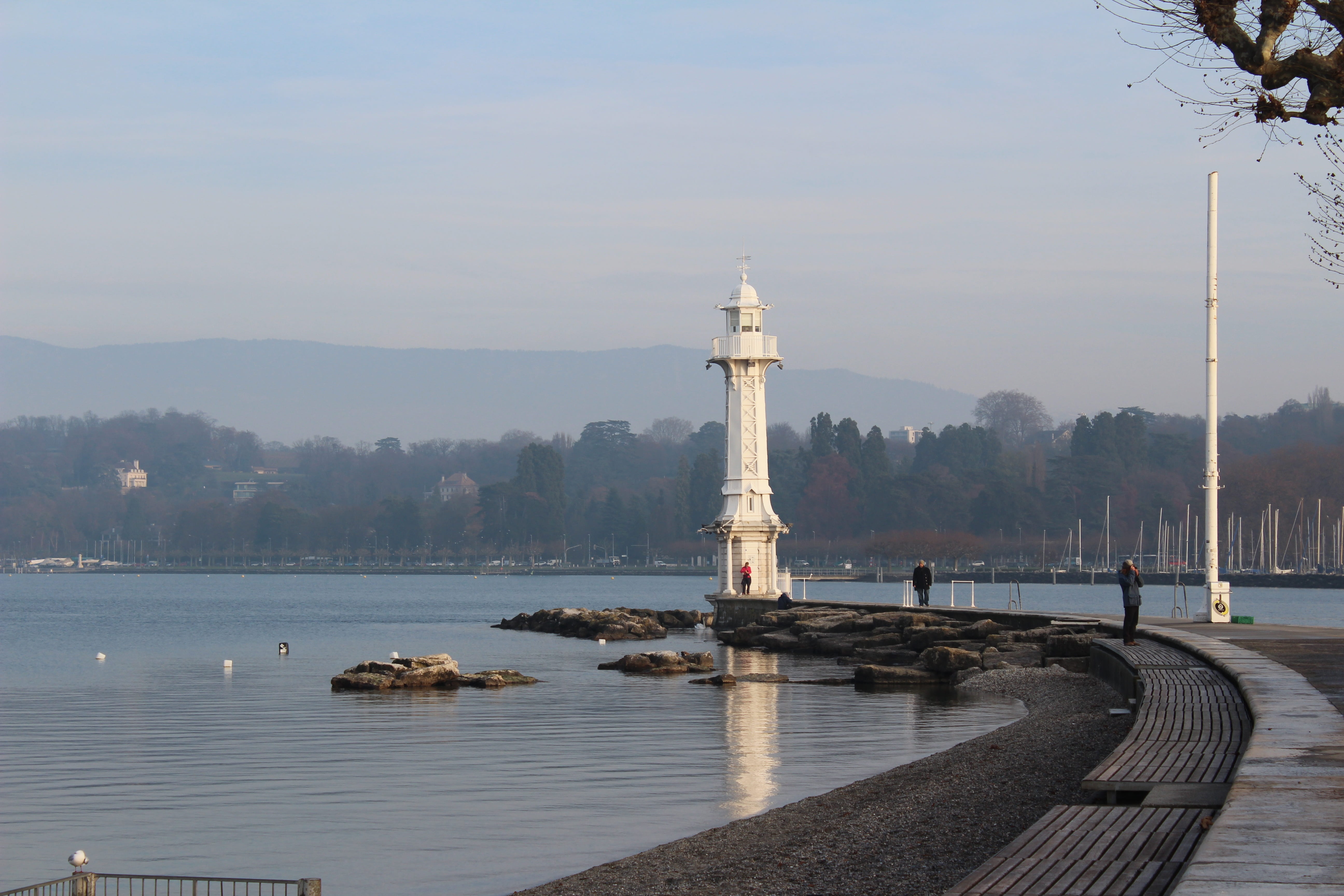 lighthouse, sea, reflection, coast, water, sky, built structure