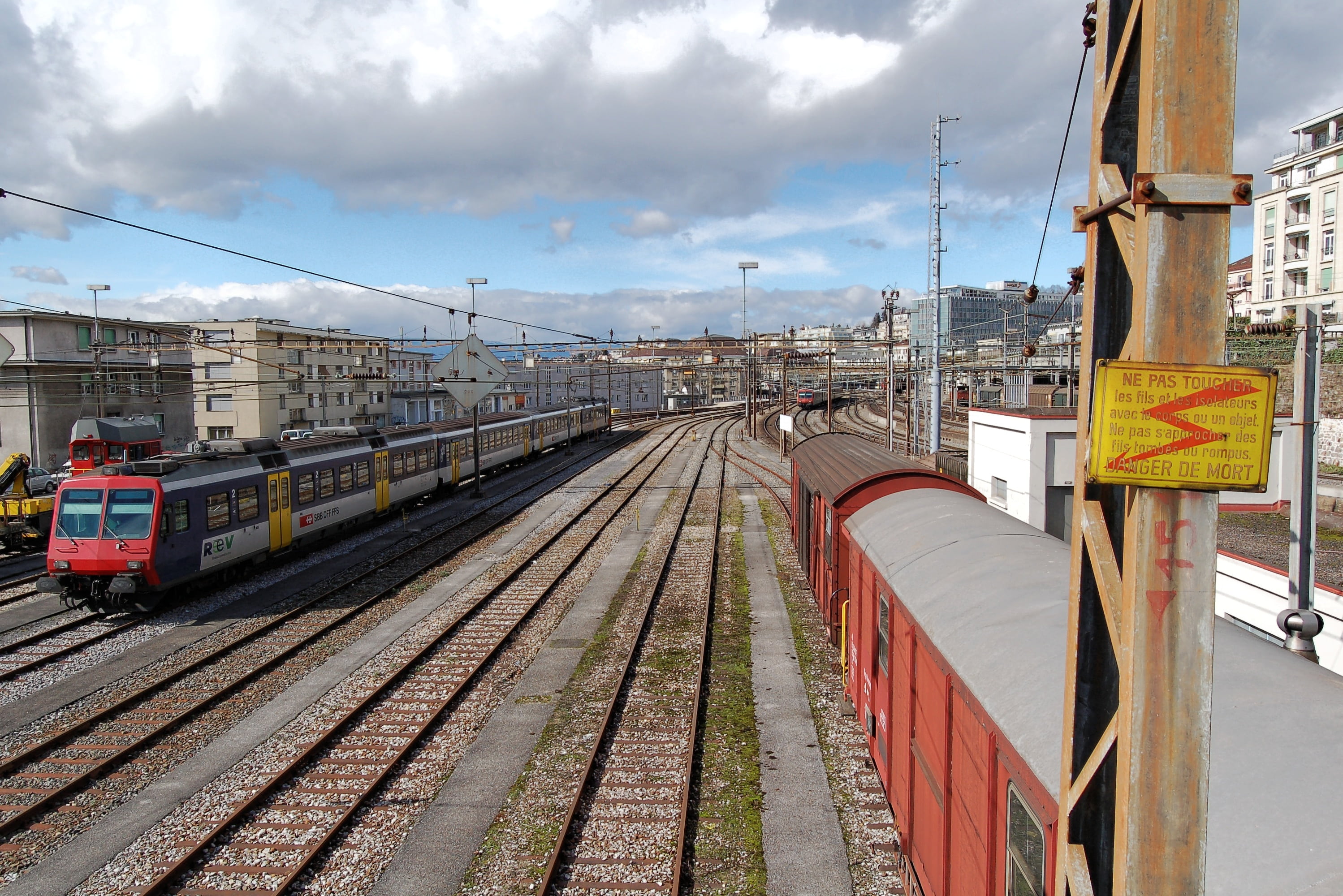 seemed, railway station, lausanne, switzerland, sbb, rail transportation