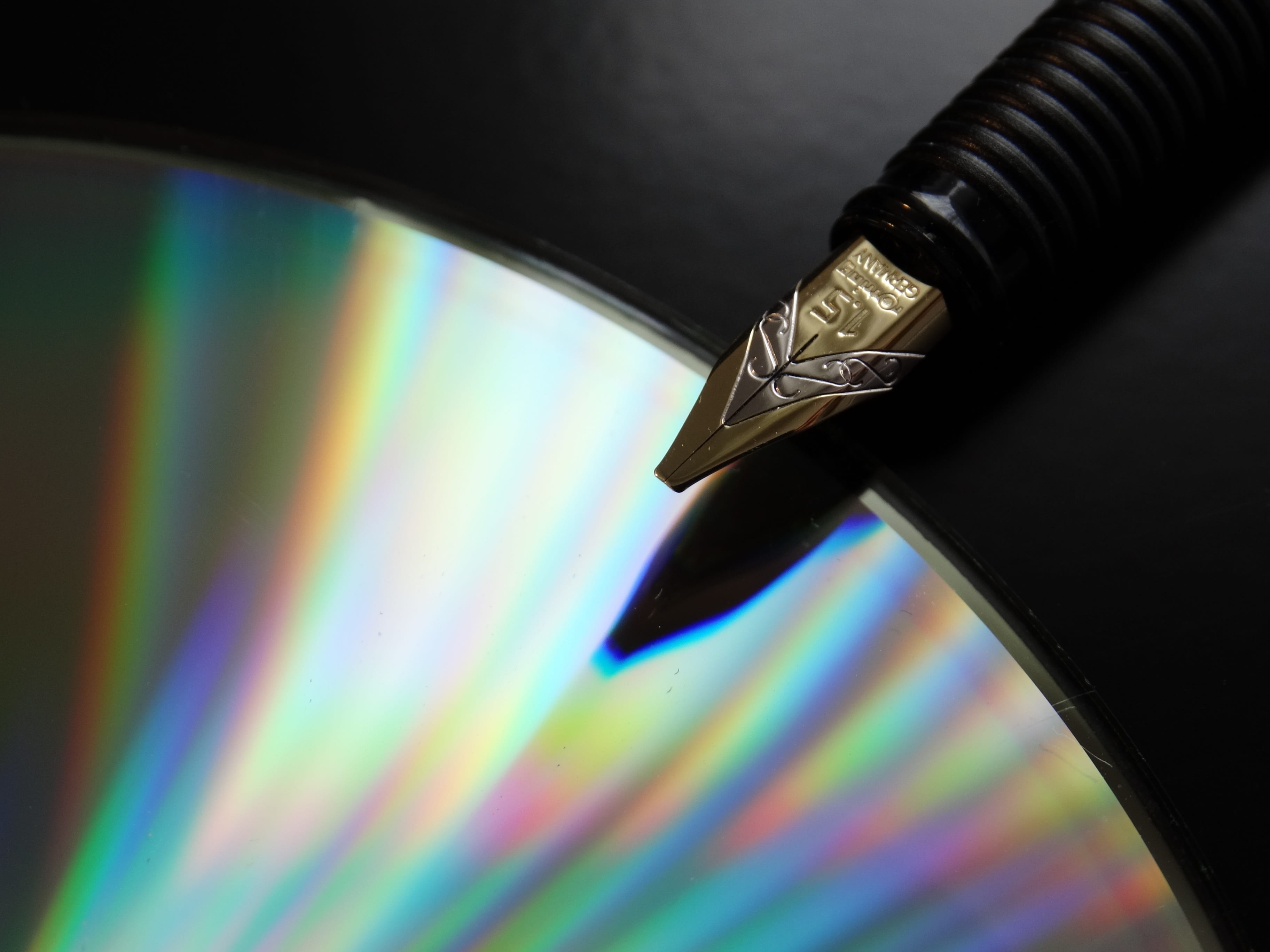 cd, dvd, back light, data, data store, data medium, floppy disk