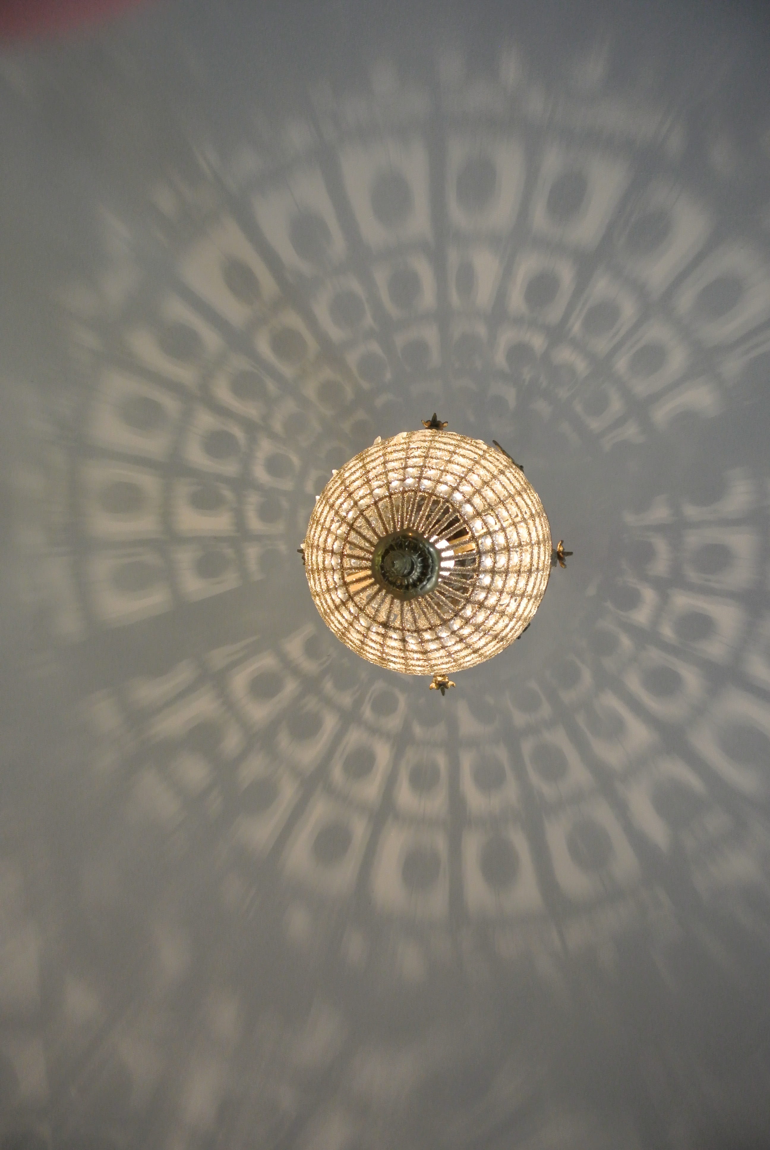 pattern, lamp, lighting, atmosphere, mood, ceiling, no people