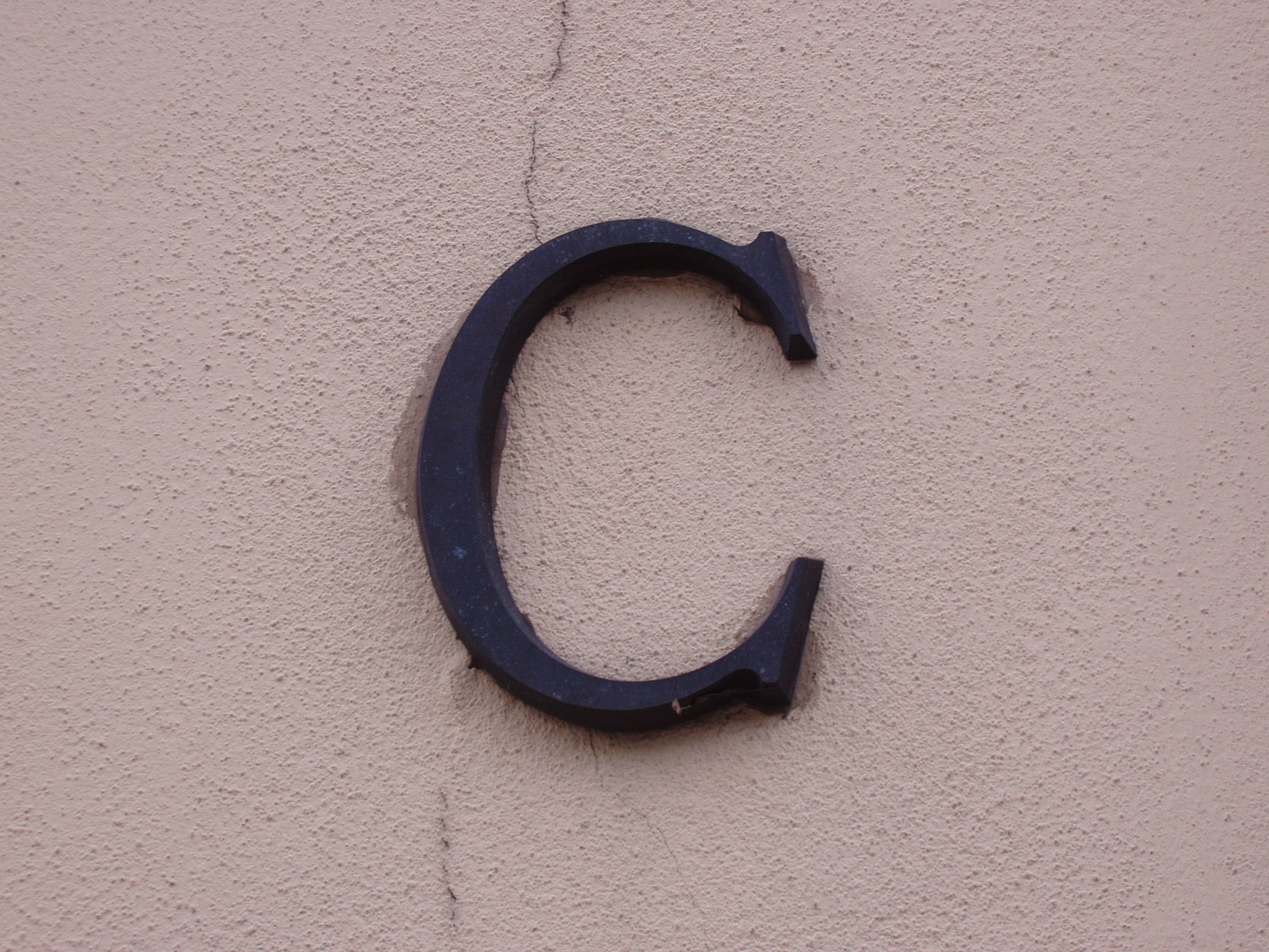 Letter, C, Iron, Wall, Crack, Detail, contrast, alphabet, no people