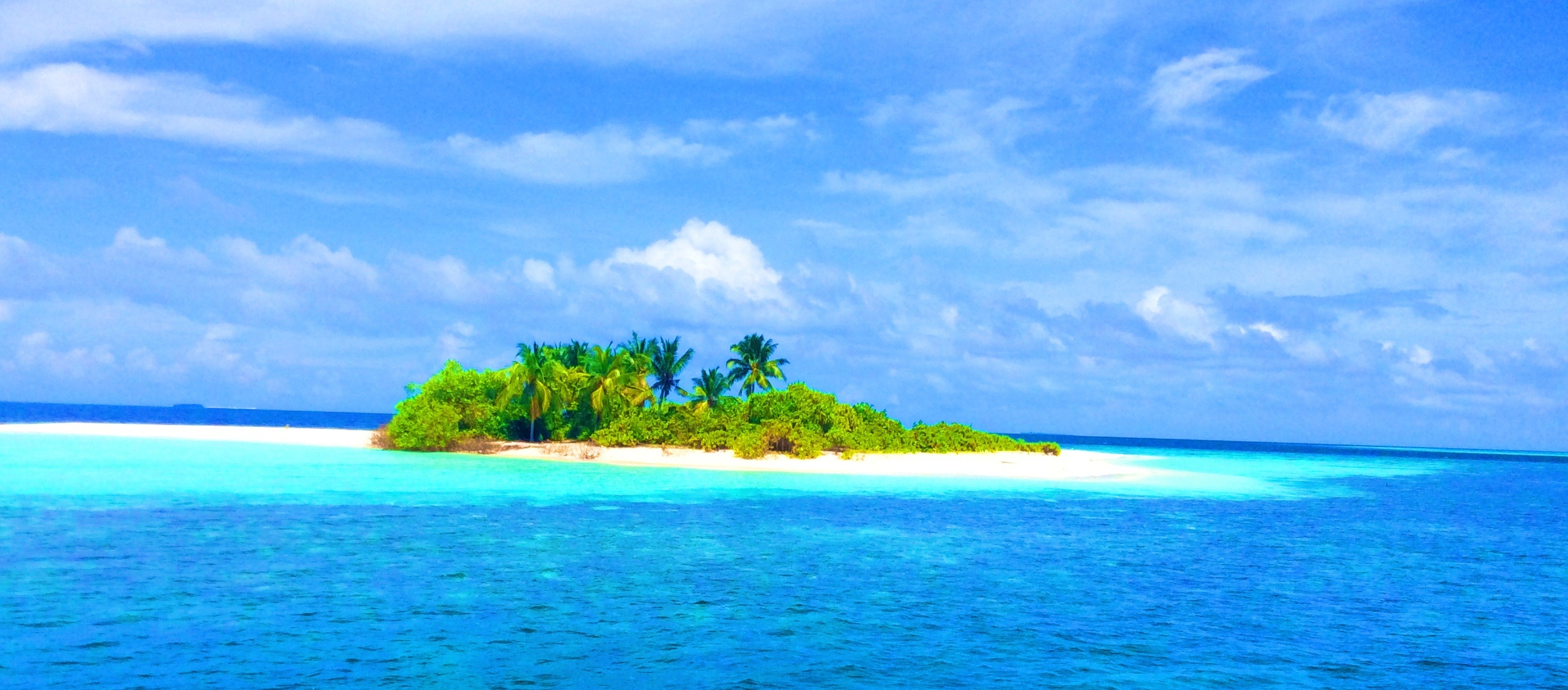 islet between body of water at daytime, maldives, beach, island