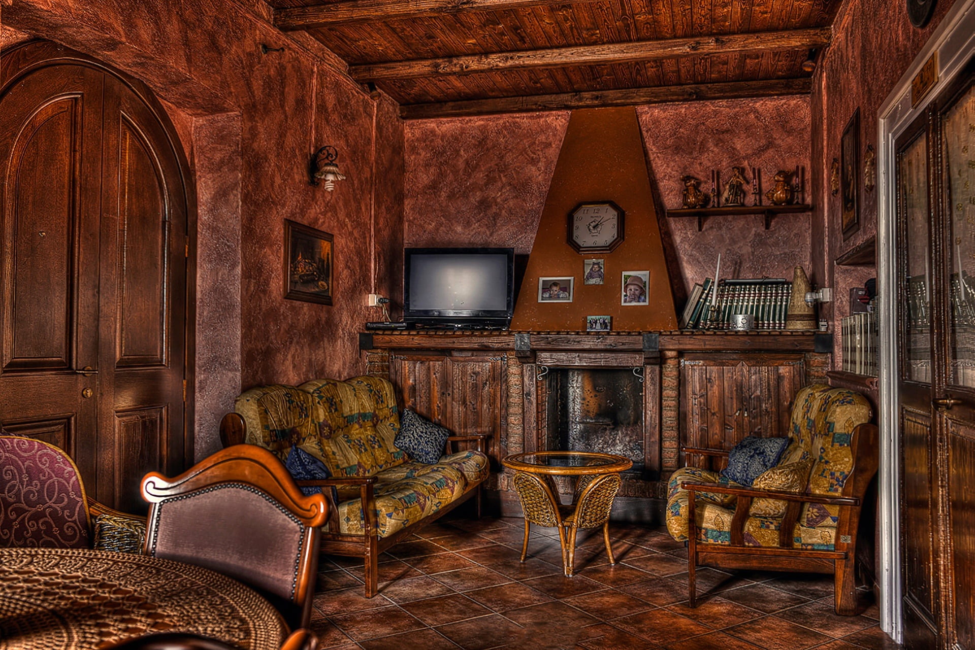 living room interior, house, ancient, castrocielo, italy, rustico