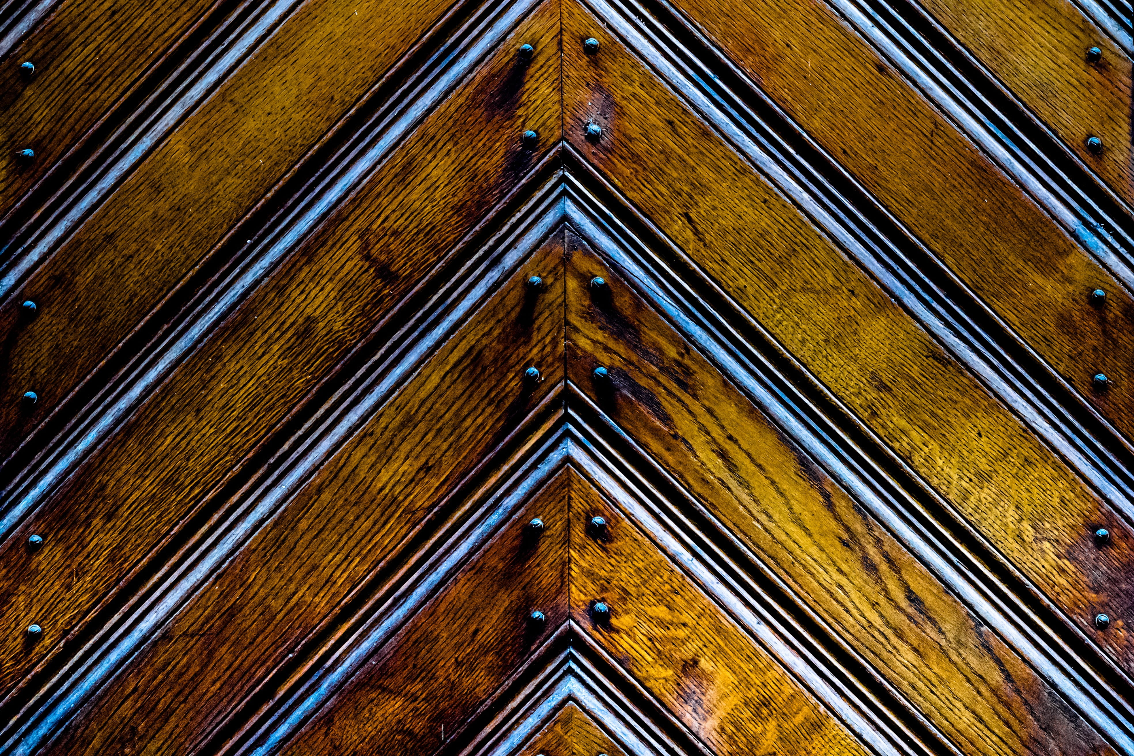 triangular brown wooden panel close up photo, texture, background