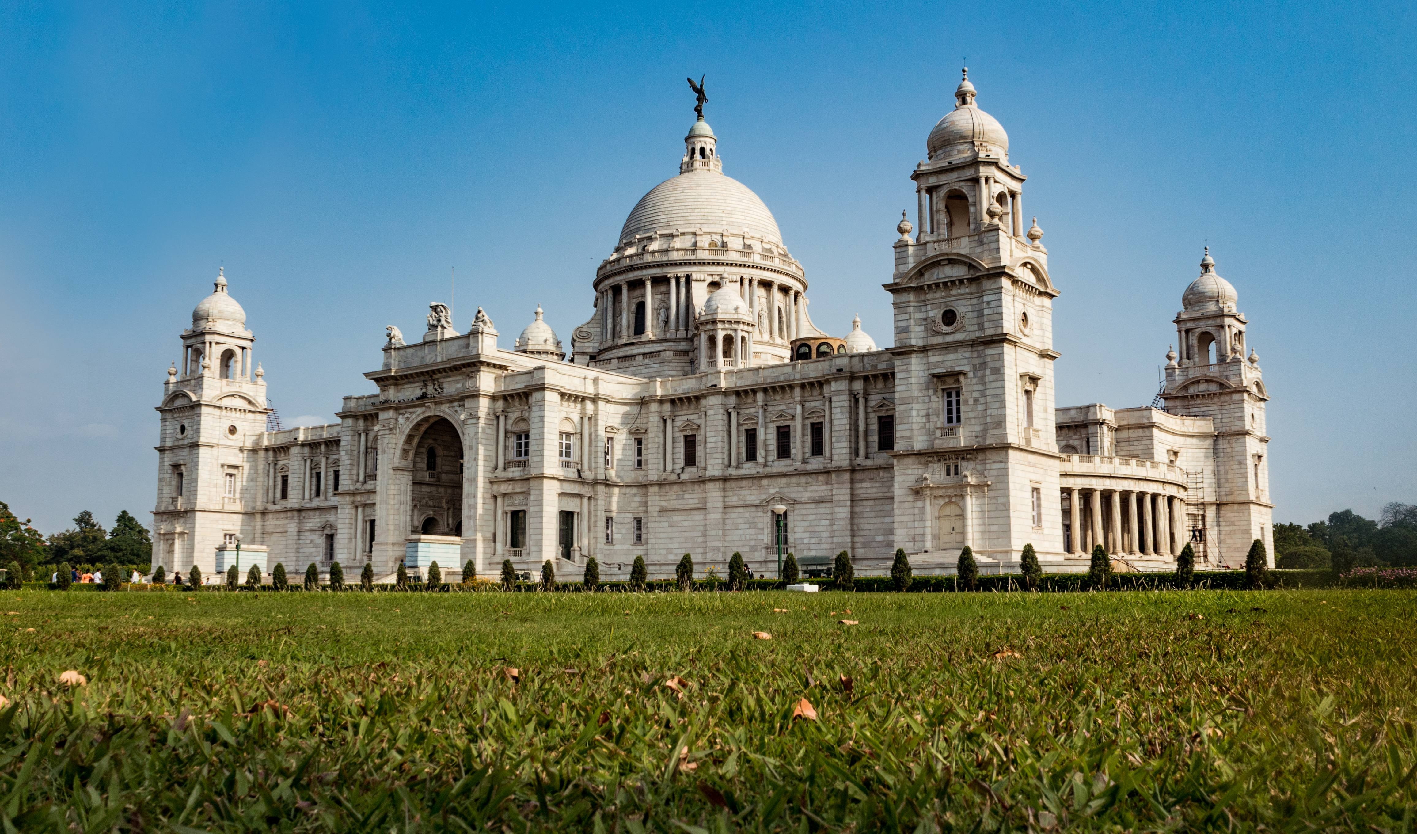 white cathedral low angle photography, victoria memorial, india