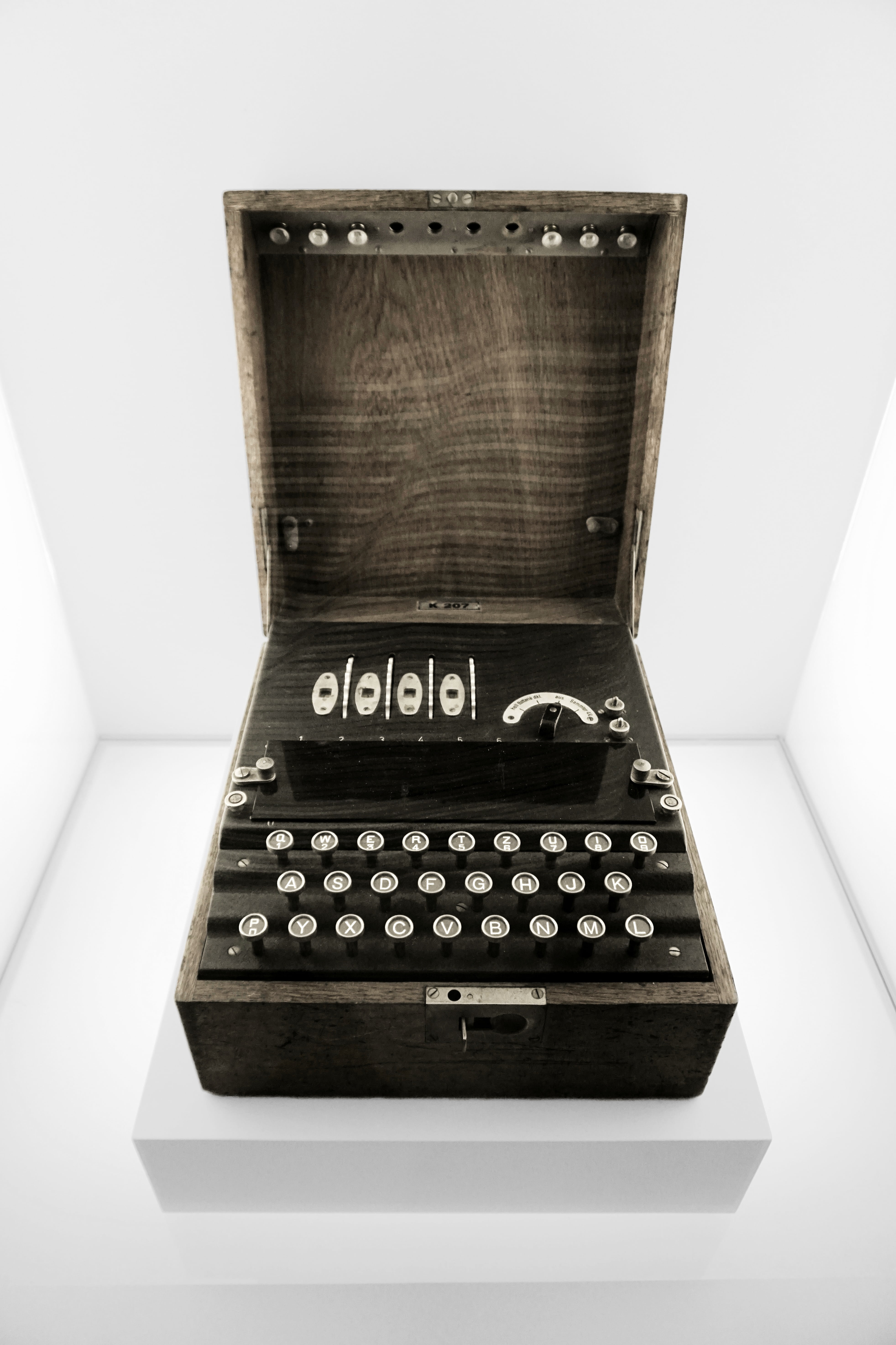 enigma, rotor-key machine, world war ii, encryption, puzzles