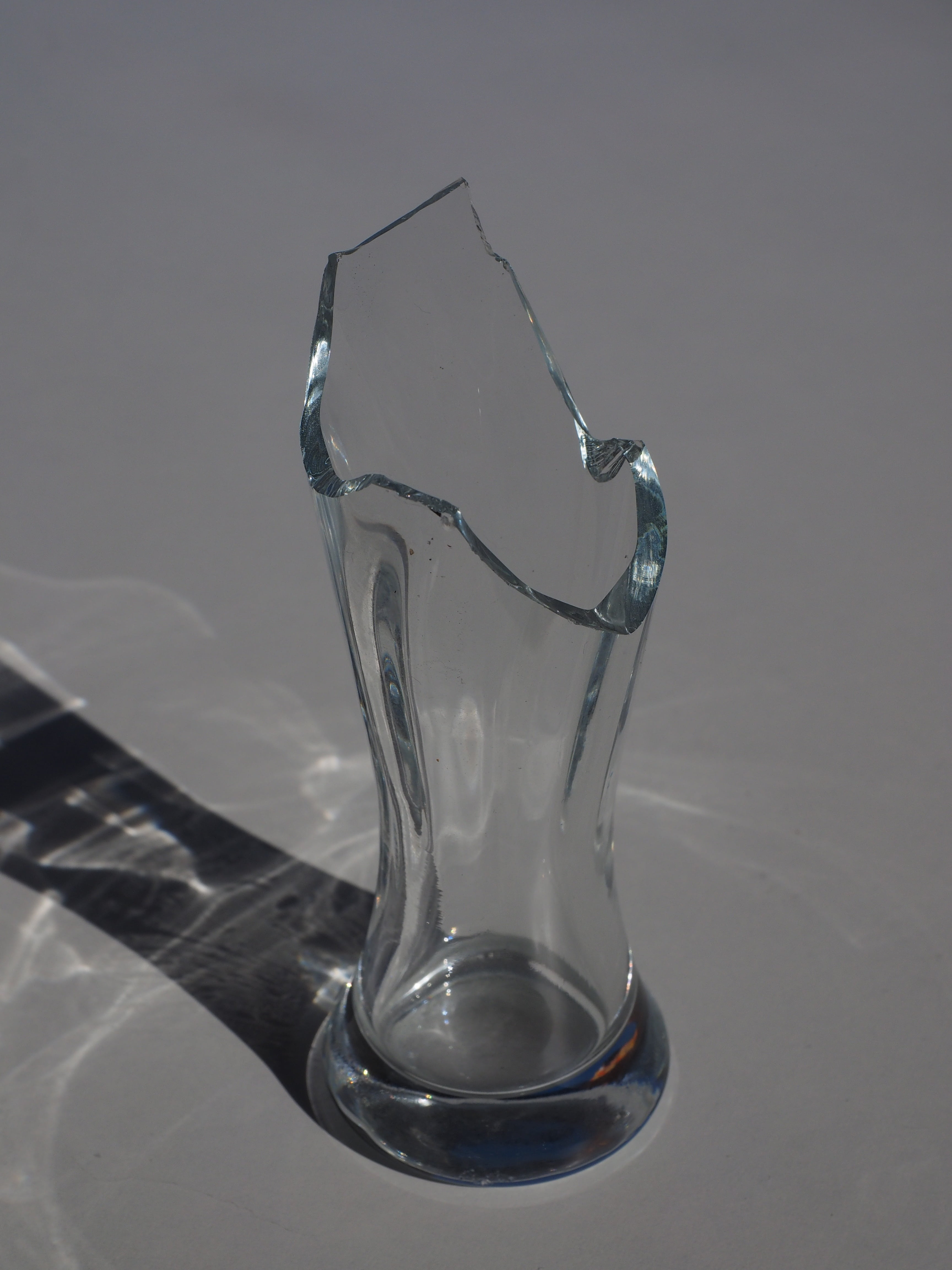 glass, broken, pointed, sharp, cut, glass breakage, studio shot
