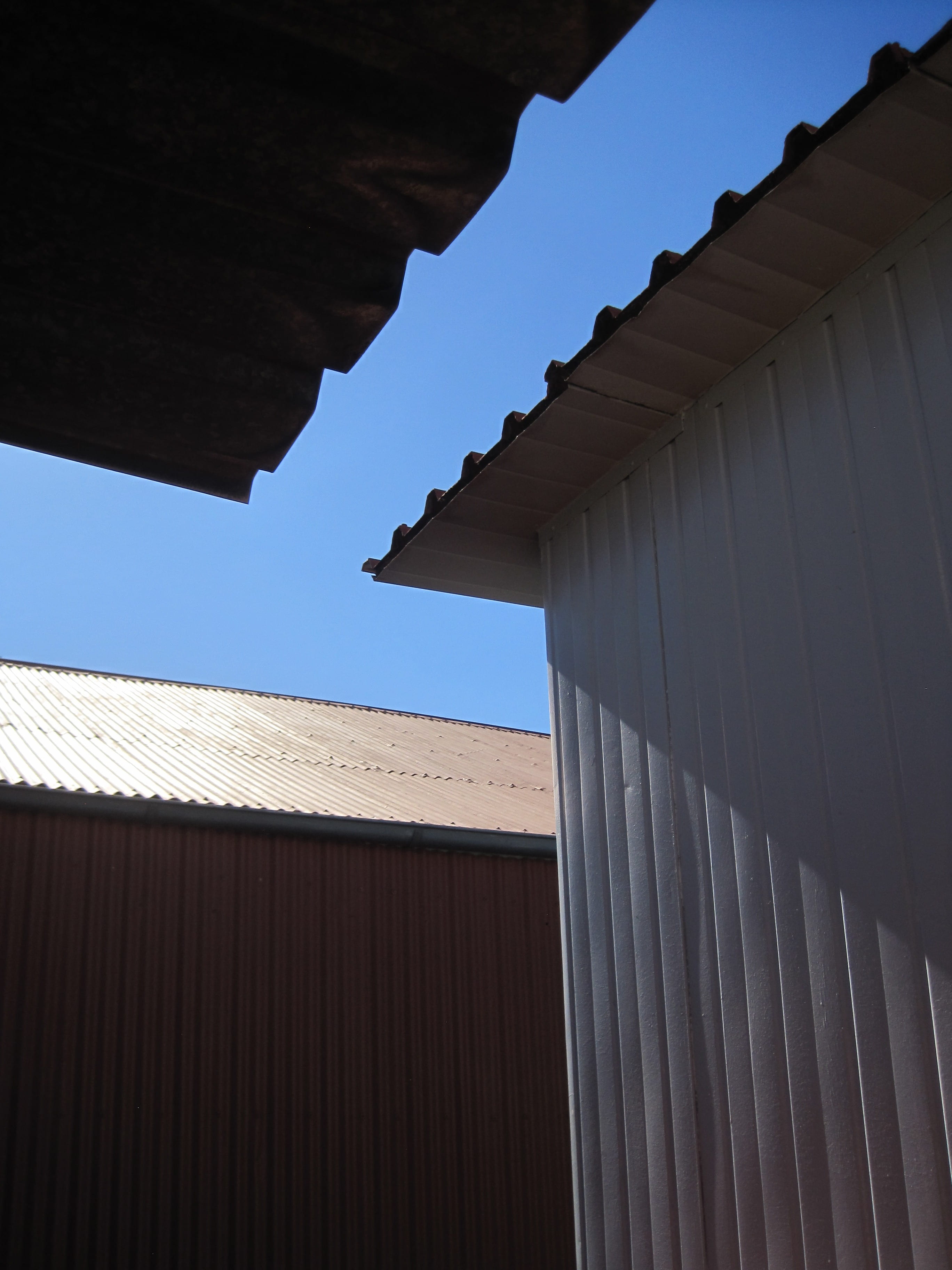 rooftops, underside, rectangular dimensions, corrugated, sun and shade