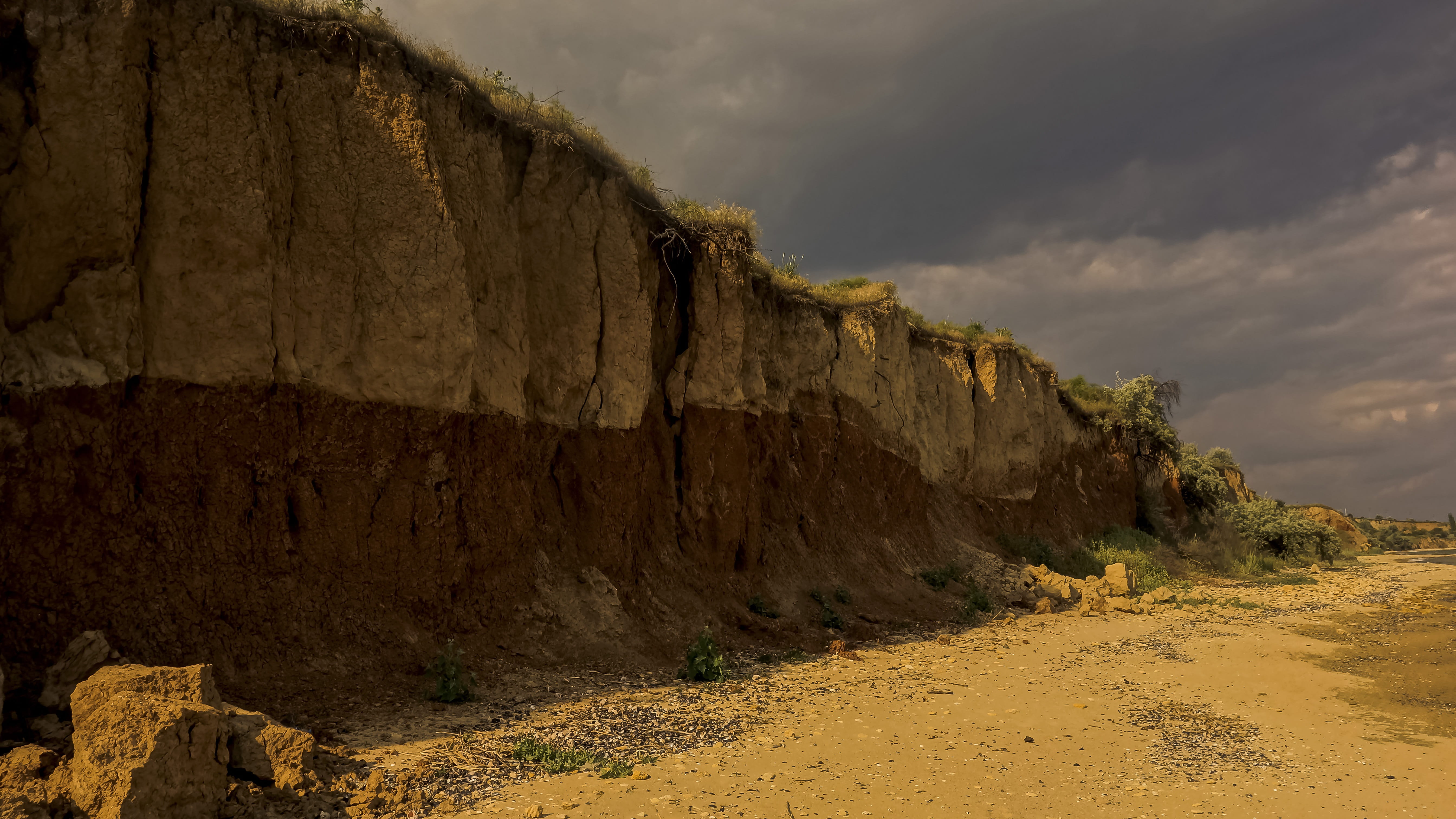 beach, clay, red, white, clouds, rock, rock - object, cloud - sky