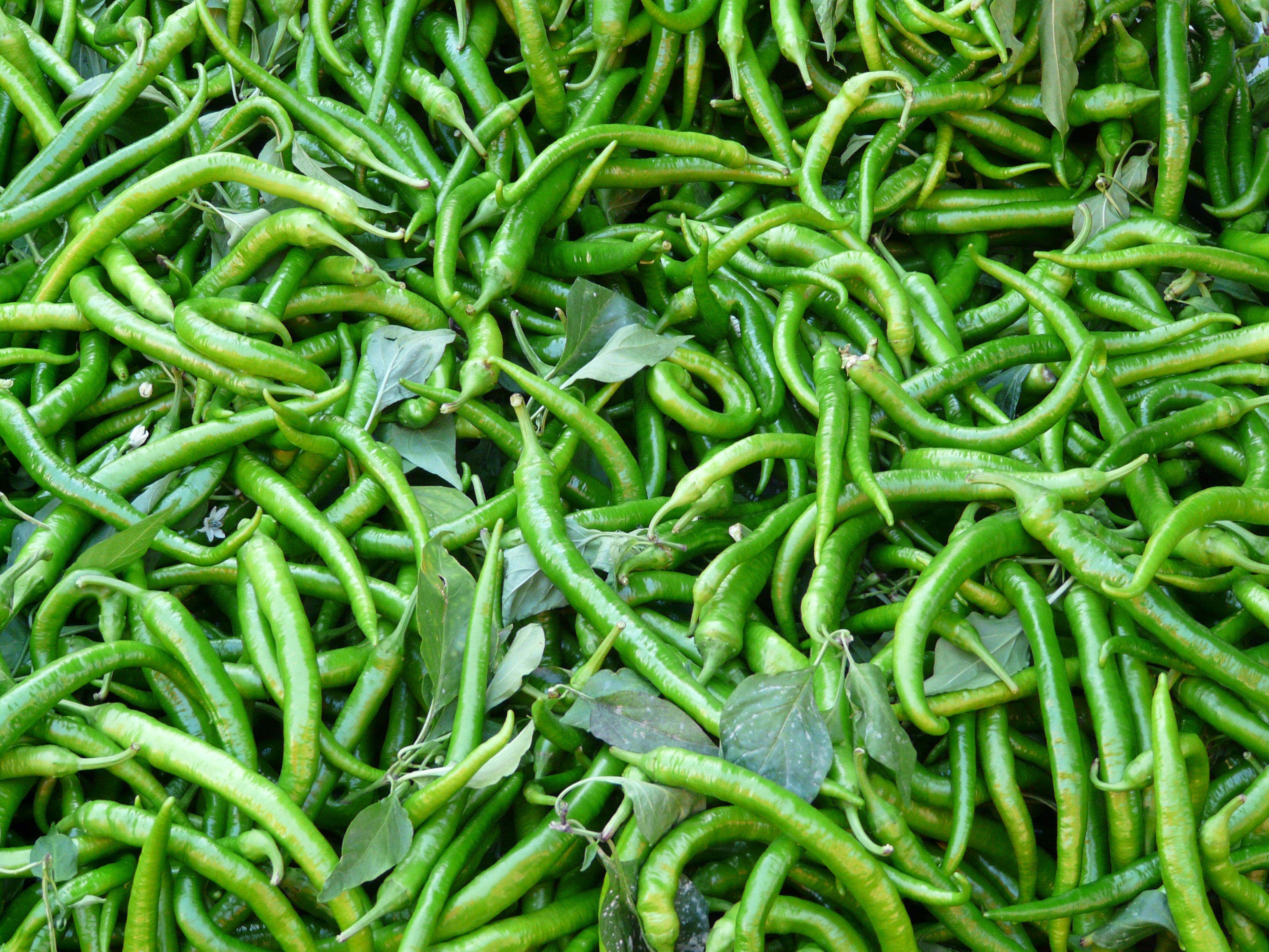 green chili, pepperoni, sharp, vegetables, market, market stall