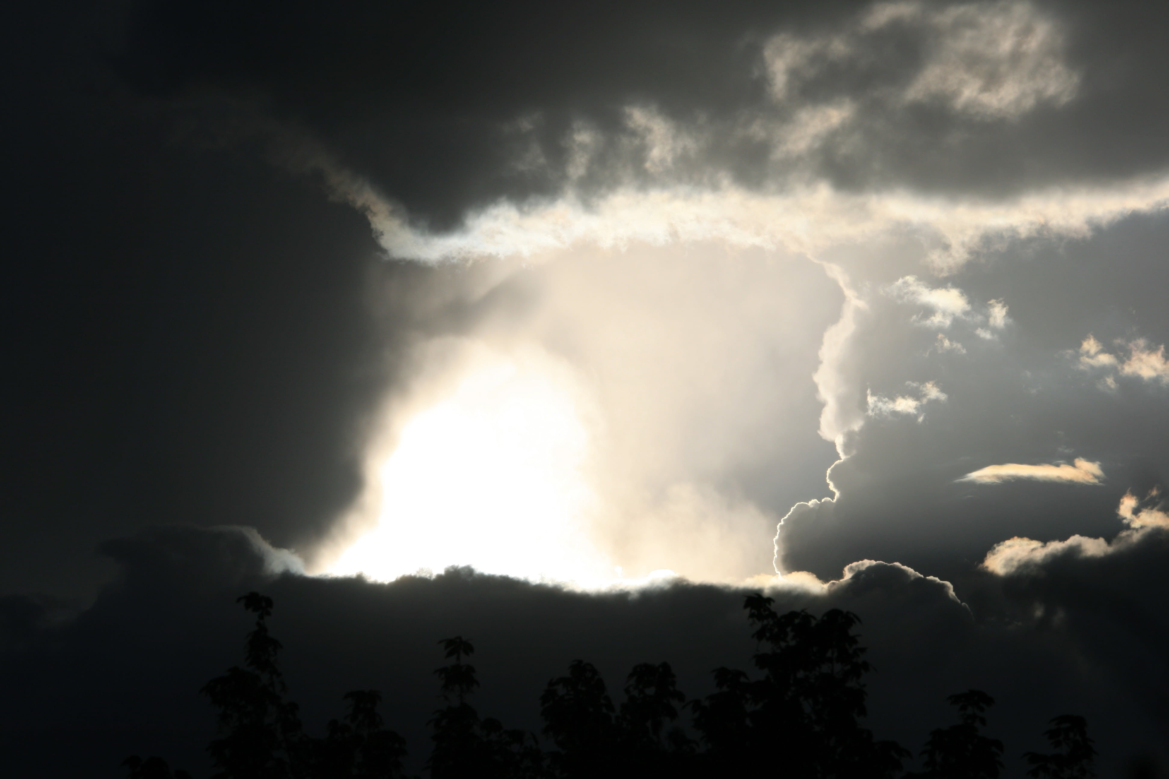 thunderstorm, sky, clouds, dark, opening, centre, light, layers