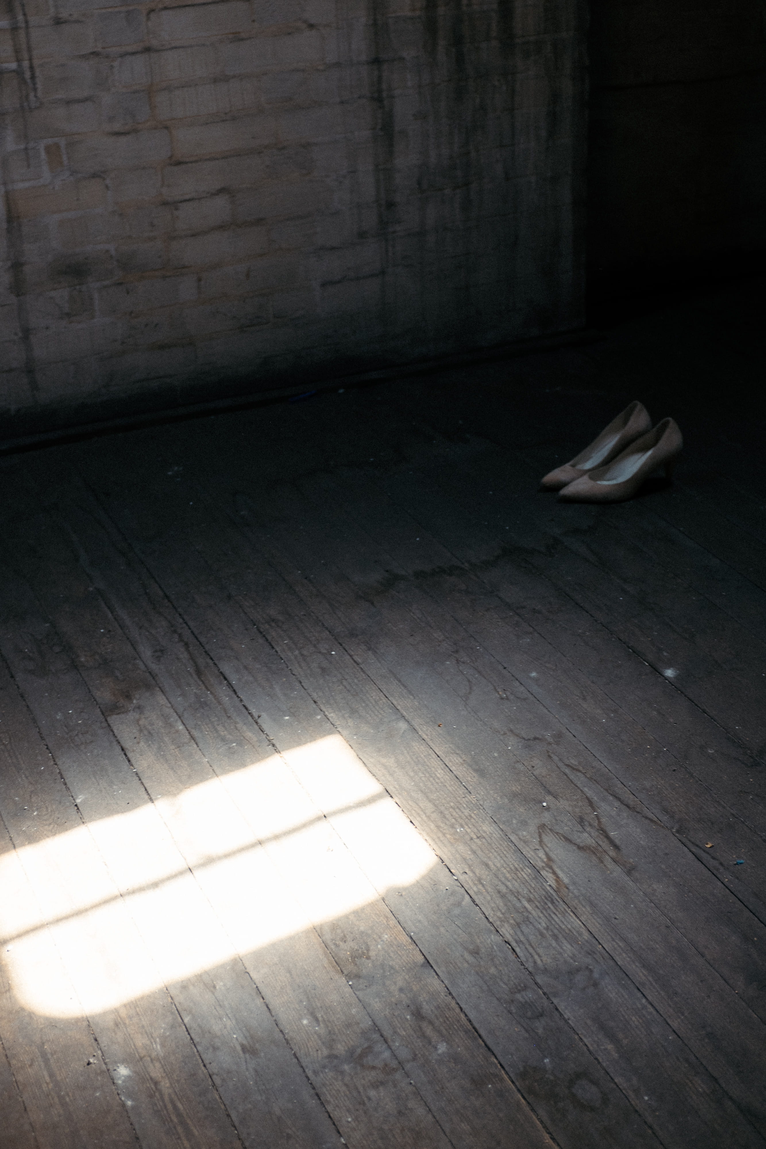 Shoes and light, concepts And Ideas, objects, flooring, dark