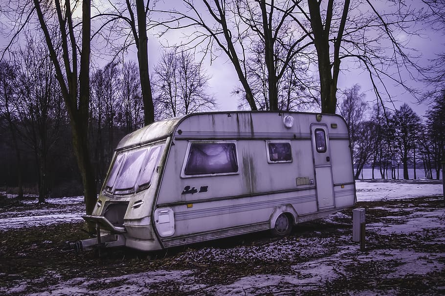 gray and black camping trailer parked near treee, camper, old, HD wallpaper