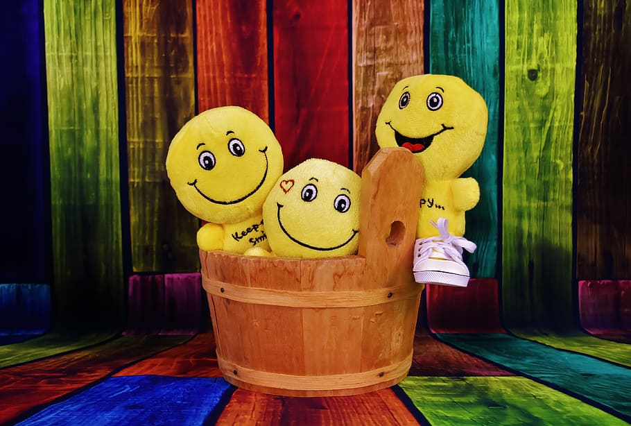 emoji pillows, smilies, funny, wooden tub, color, emoticon, smiley, HD wallpaper