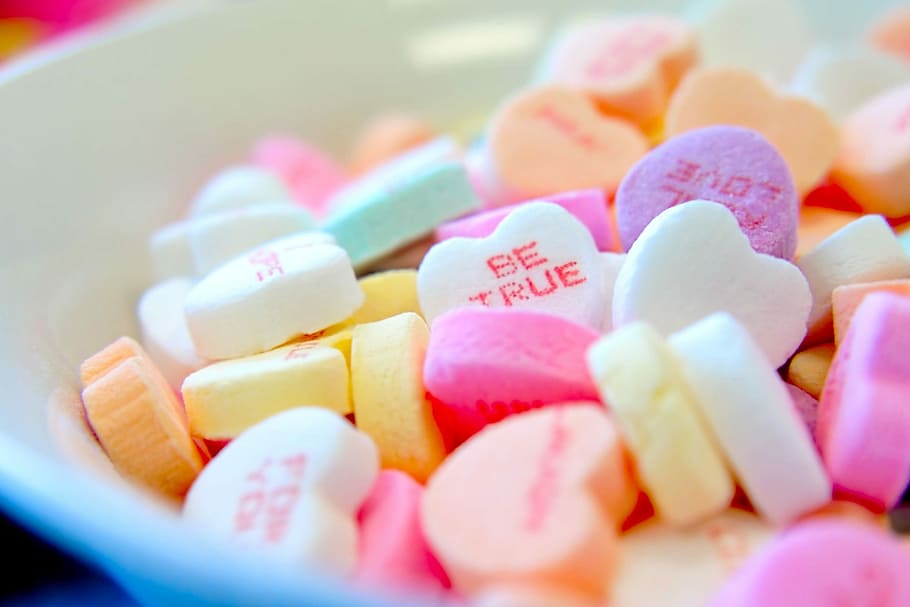Where’s the love?, candies inside white bowl, candy, be true HD wallpaper