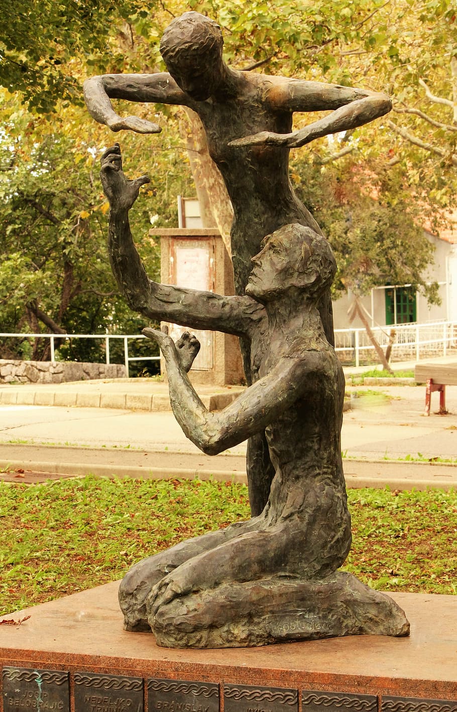 statue, monument, figure, form, sculpture, art and craft, tree HD wallpaper