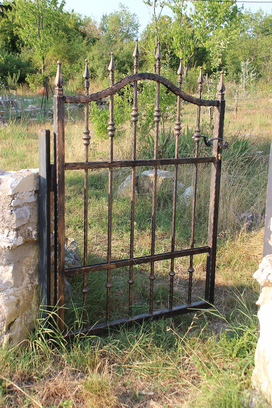 Gate, Broken, Old, Garden, Iron, rusty, field, protection, grass HD wallpaper
