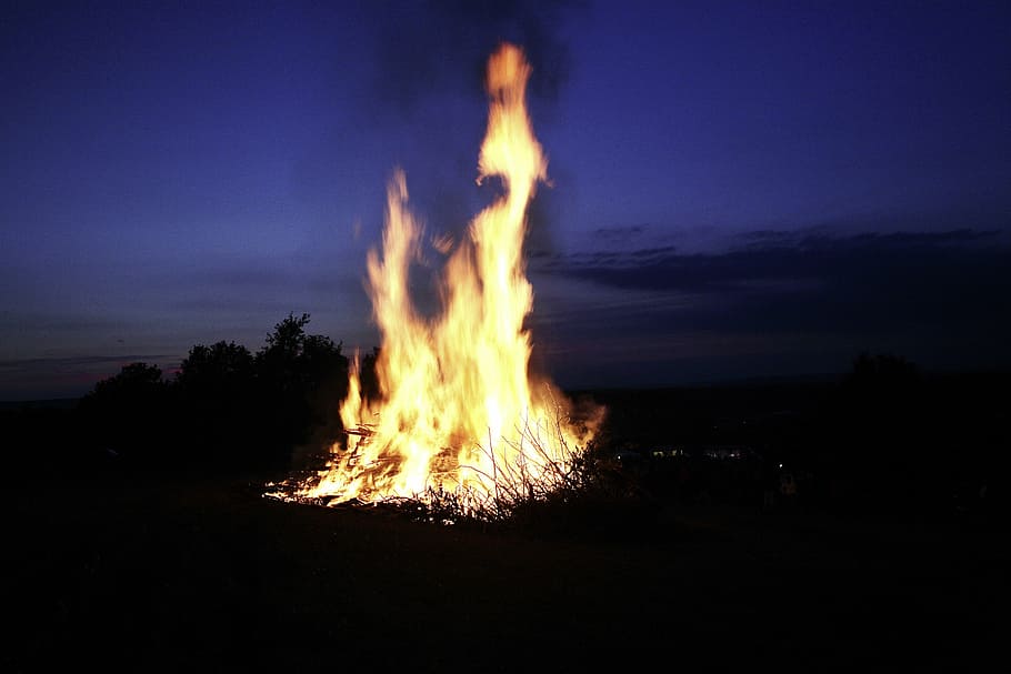 fire, flame, evolutionary, brand, burn, wood, heat, heiss, wood fire HD wallpaper