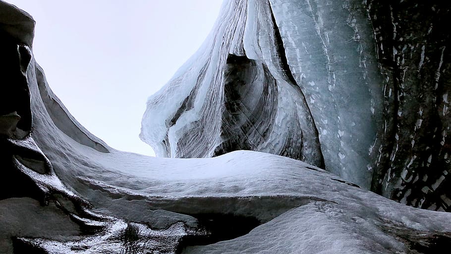 low angle photo og grey rock formation, low-angle rock formation HD wallpaper