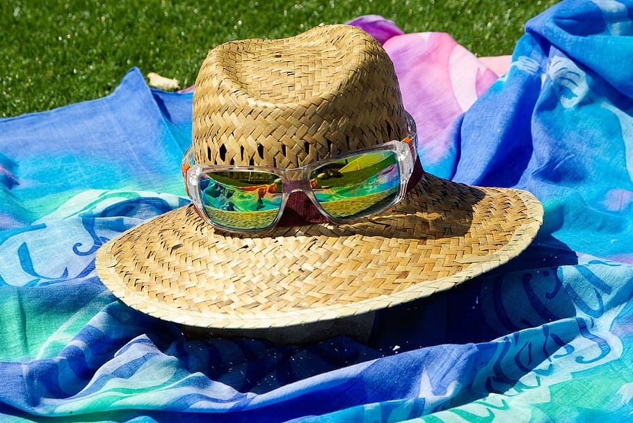 straw hat, pareo, sunglasses, container, day, blue, basket HD wallpaper