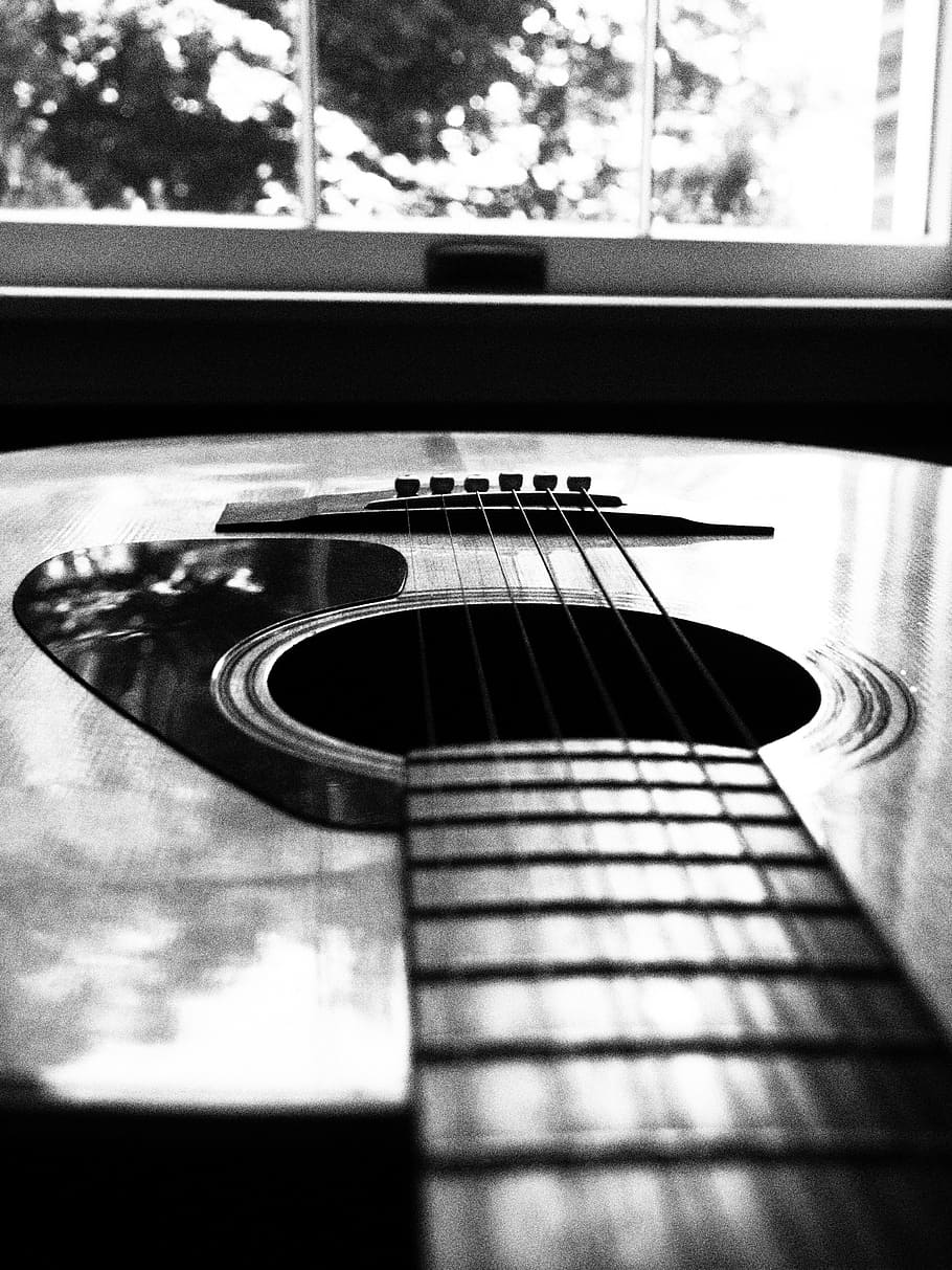 Close-Up Shot of Guitar Fretboard · Free Stock Photo