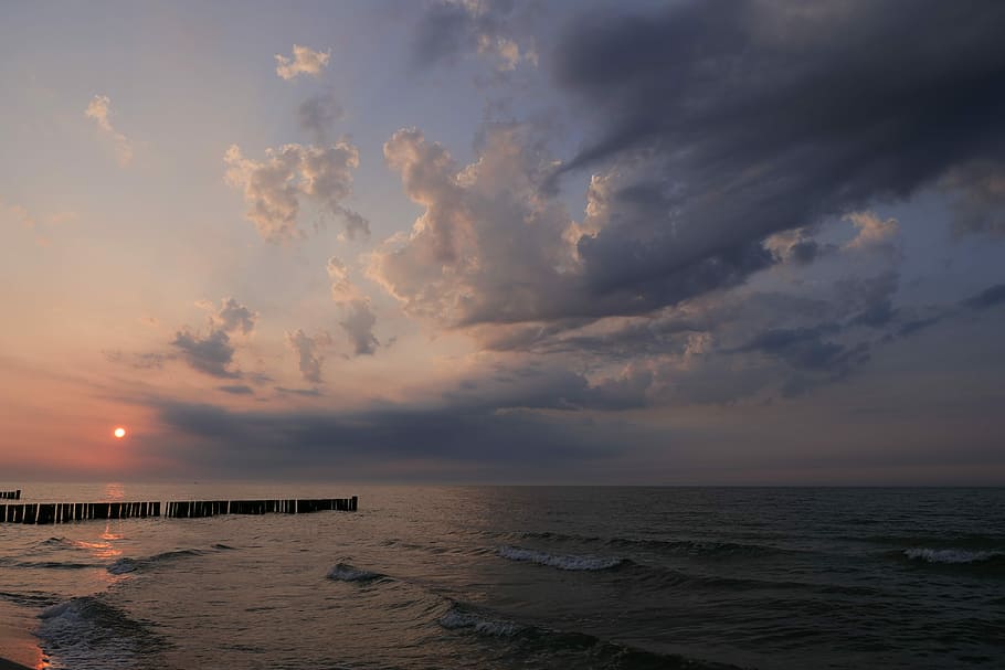 white clouds on blue skies, sunset, waters, sea, nature, beach HD wallpaper