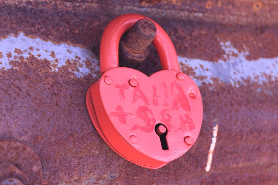 Castle, Red, Heart, Bridge, Metal, security, lock, padlock HD wallpaper